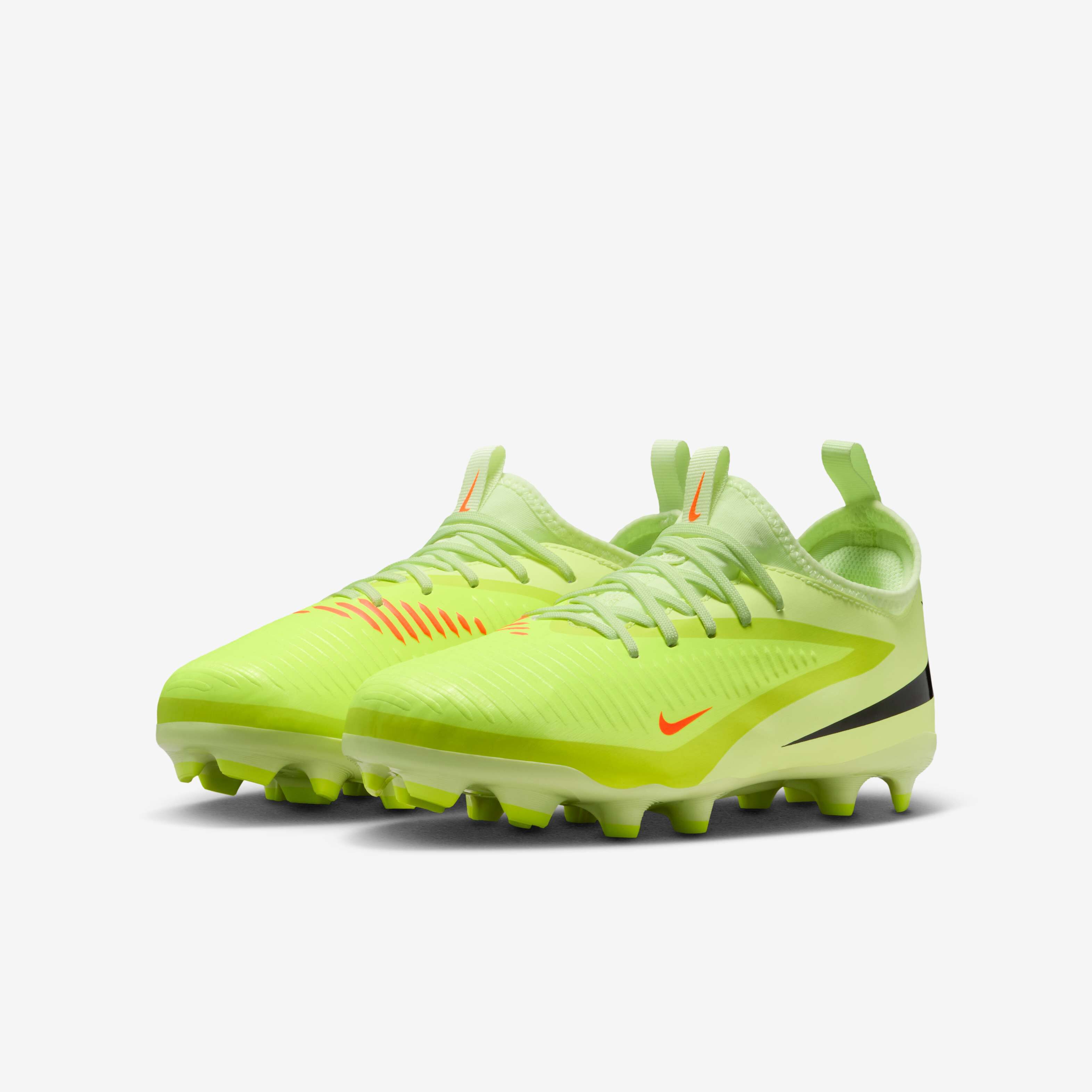 Nike Jr. Phantom 6 Low Academy image number 4