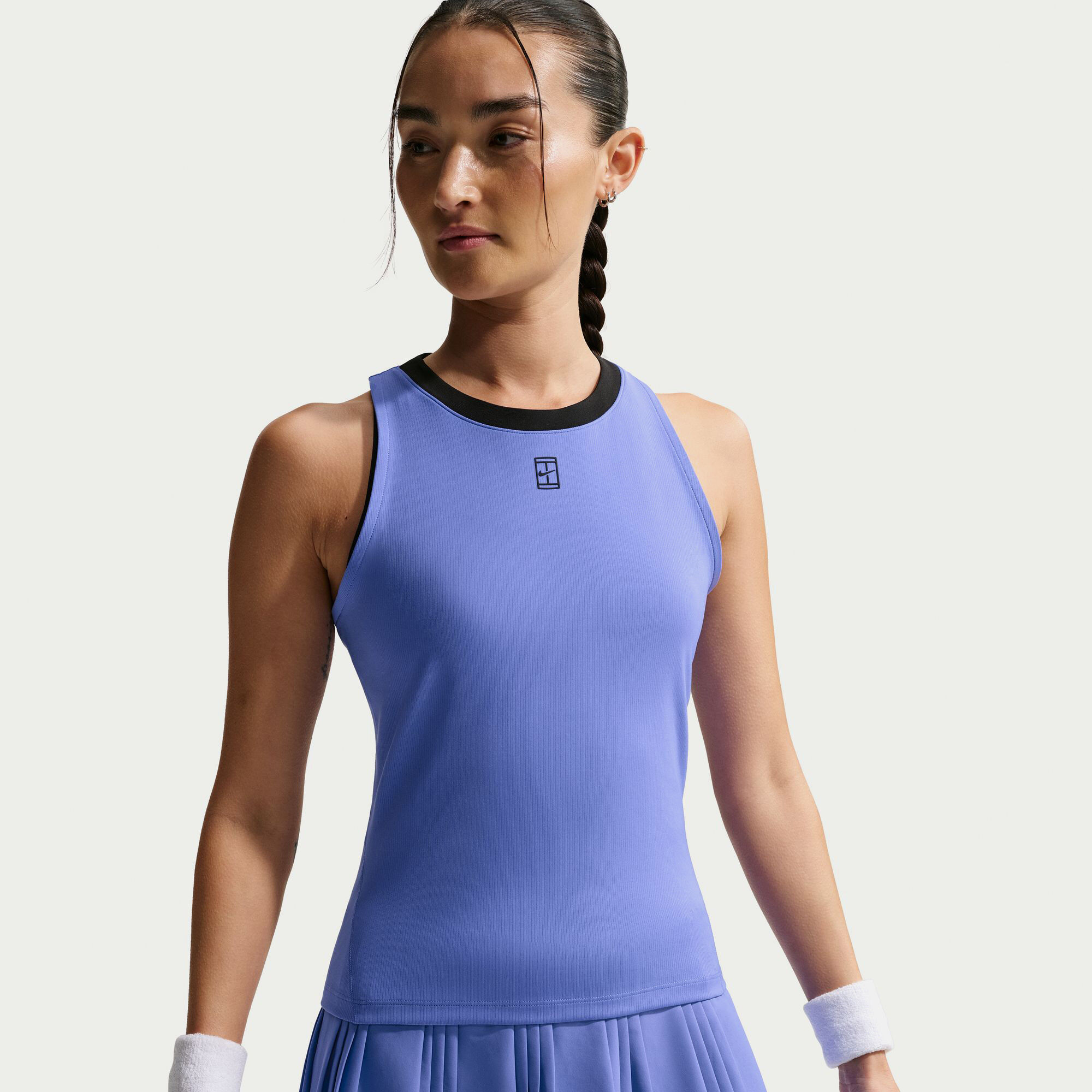 NikeCourt Advantage image number 2