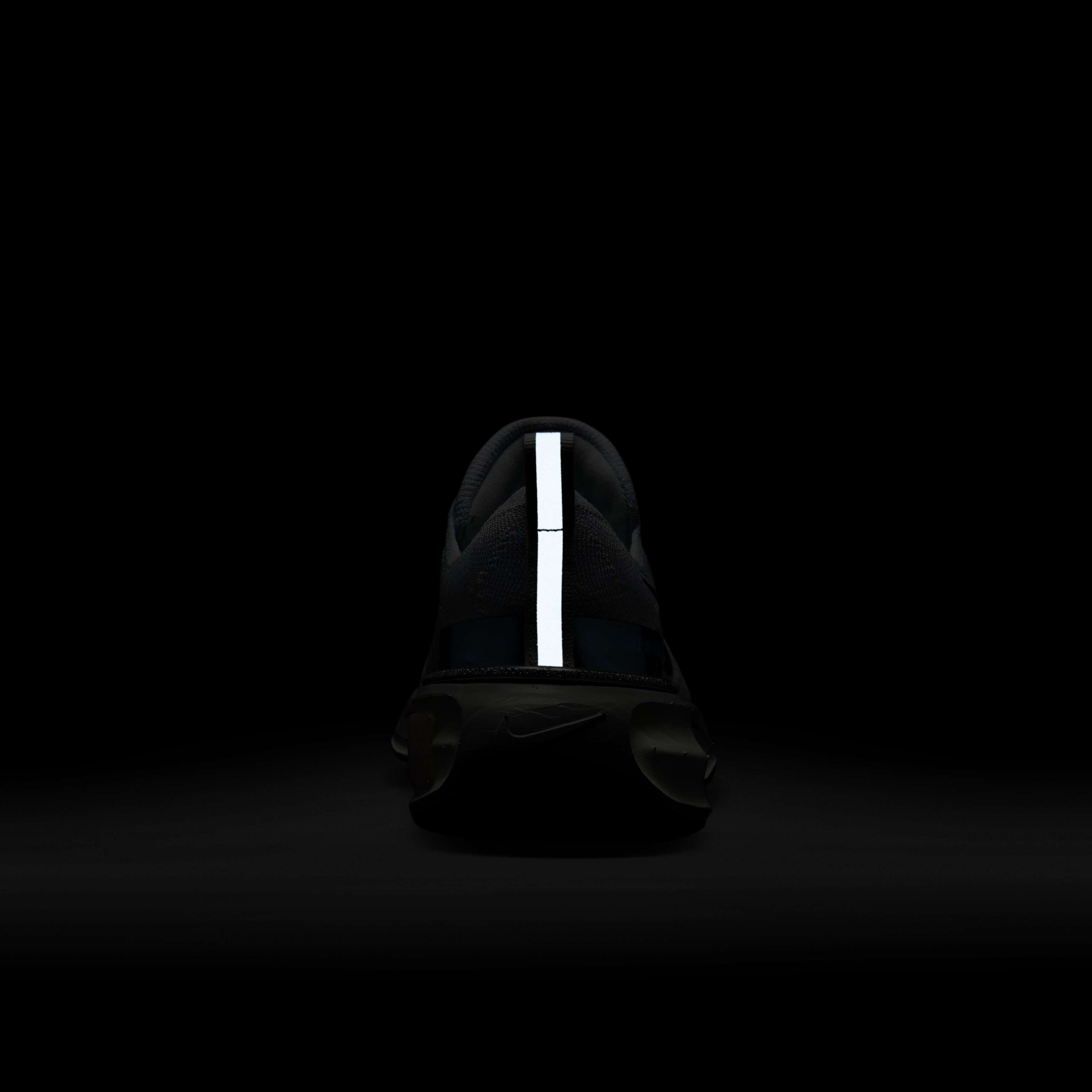 Nike Invincible 3 image number 8