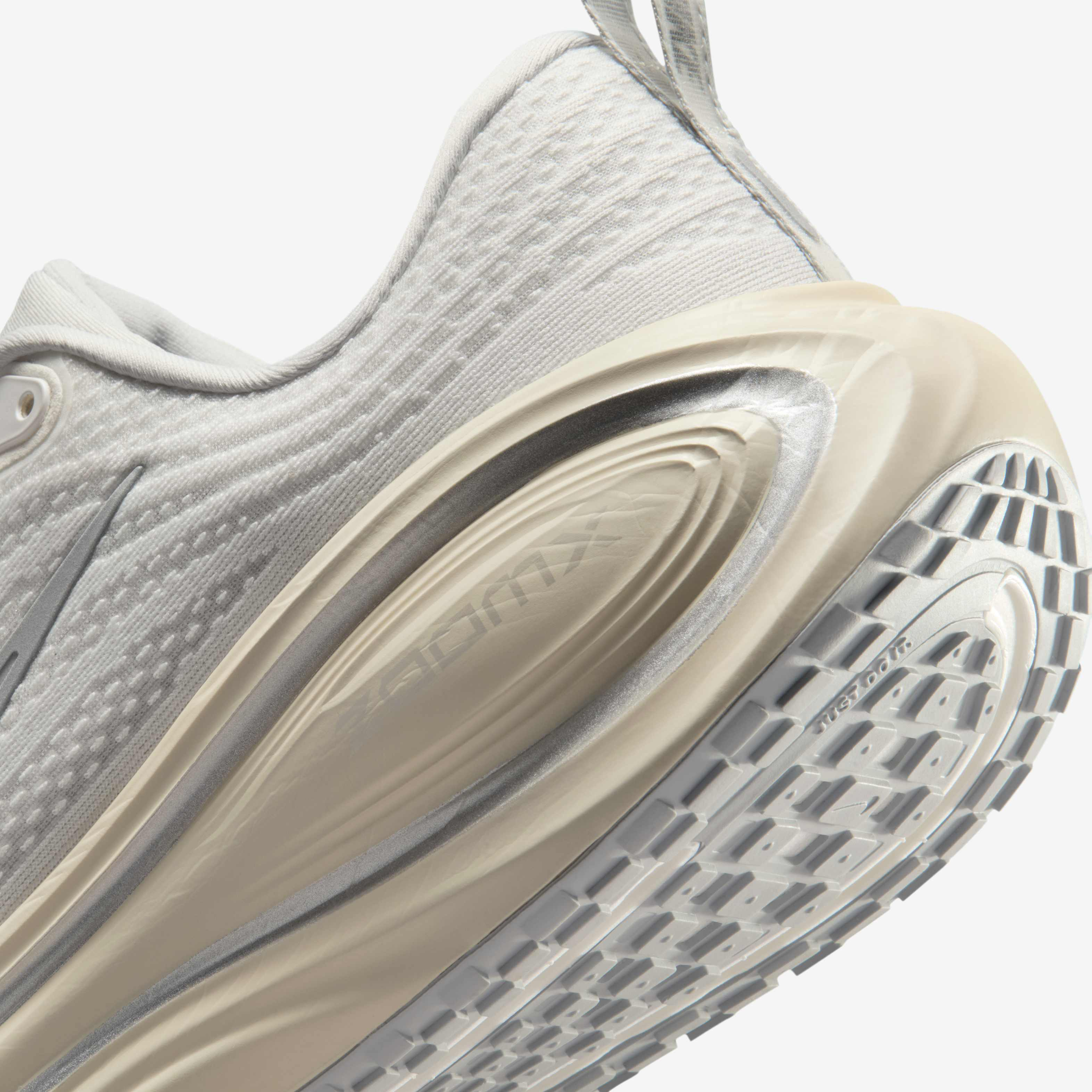 نايكي فوميرو بلس image number 7