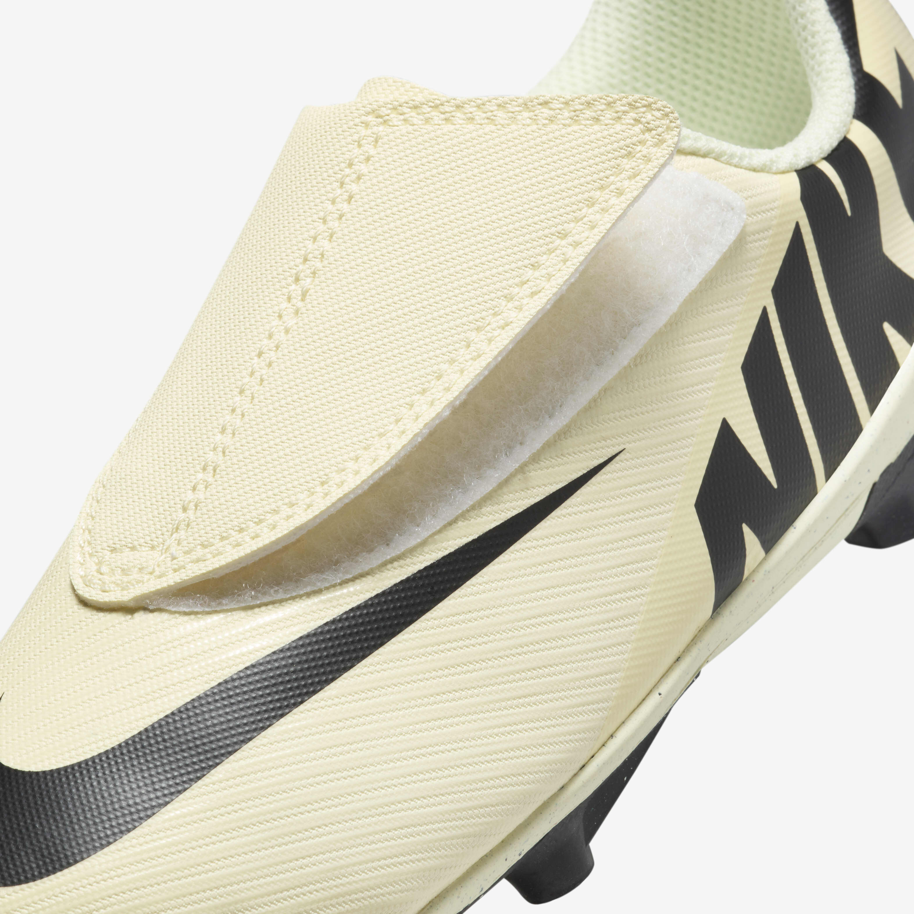Nike Jr. Mercurial Vapor 15 Club image number 7