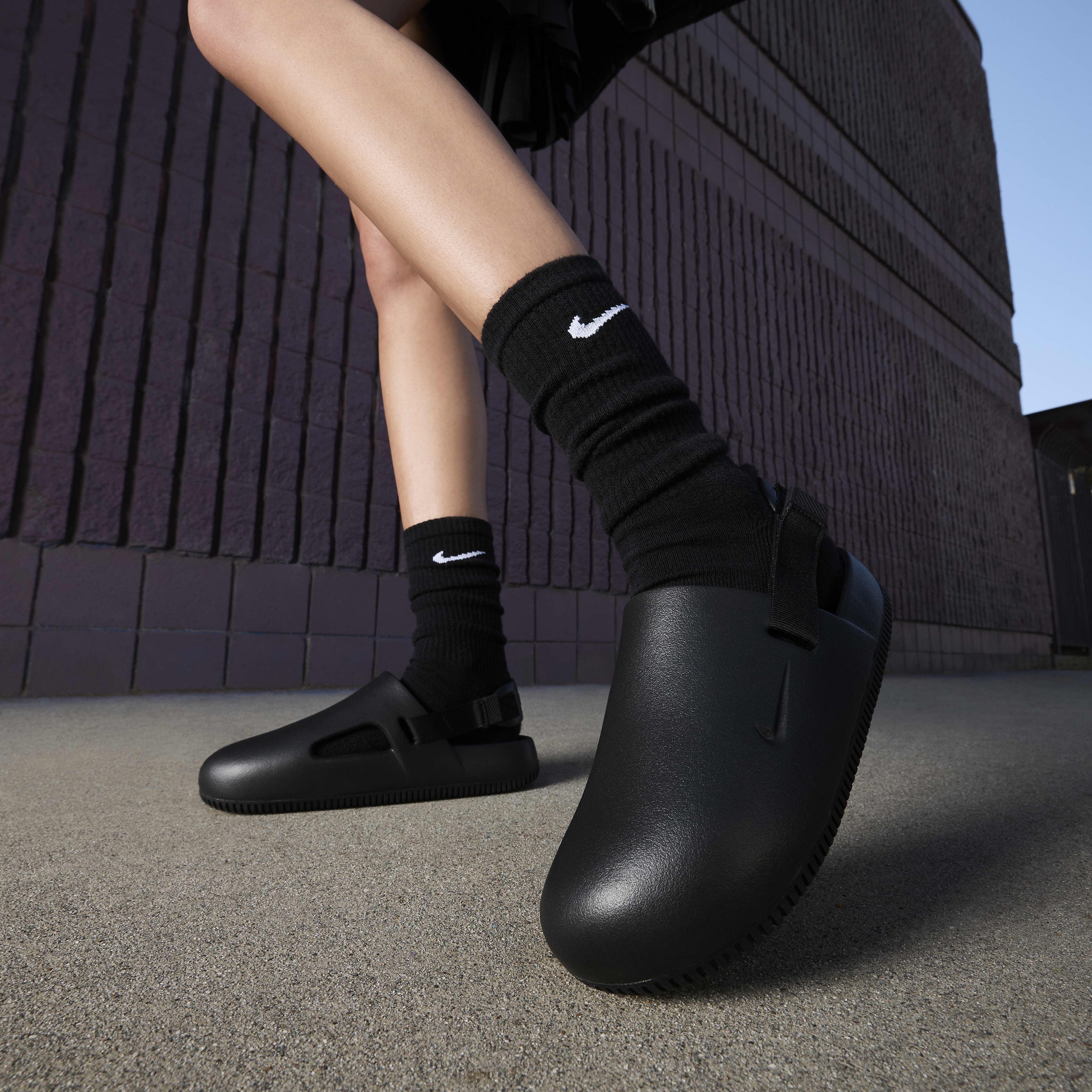 Buy Nike Calm Women's Mules - Black/Black | Nike Kuwait Official