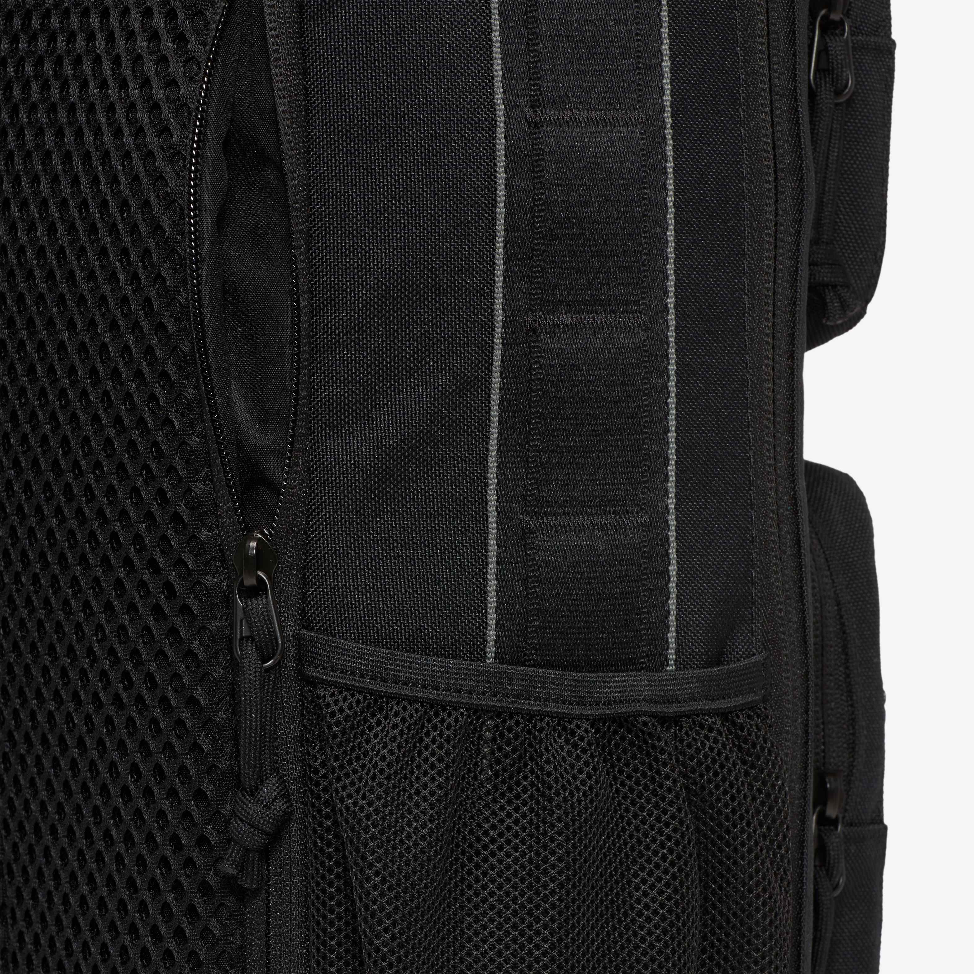 نايكي يوتيليتي سبيد image number 9