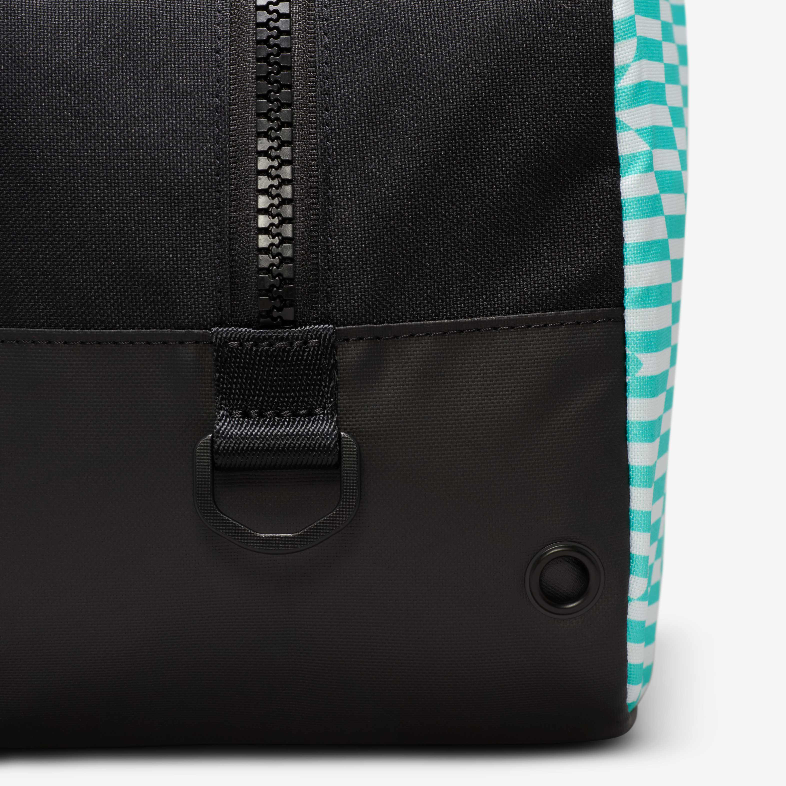 نايكي اكاديمي image number 5