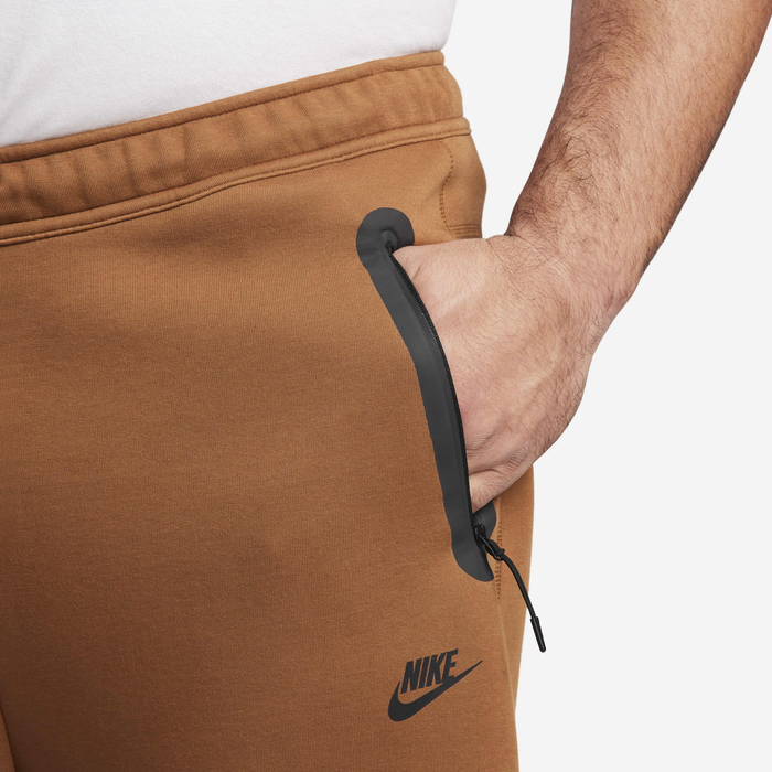 نايكي سبورتسوير تك فليس   image number 12 نايكي سبورتسوير تك فليس   image number 12