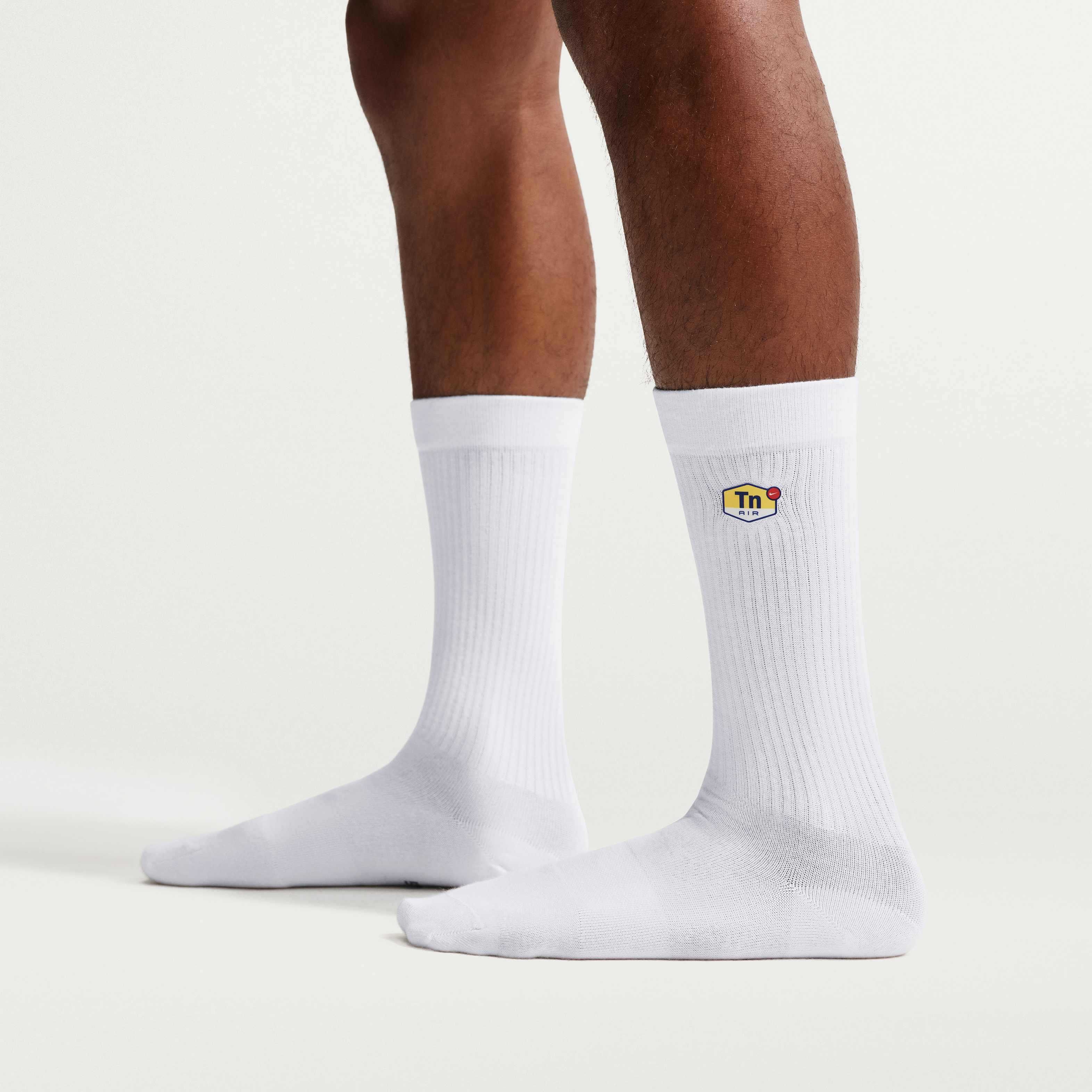 Nike Everyday Essentials image number 0
