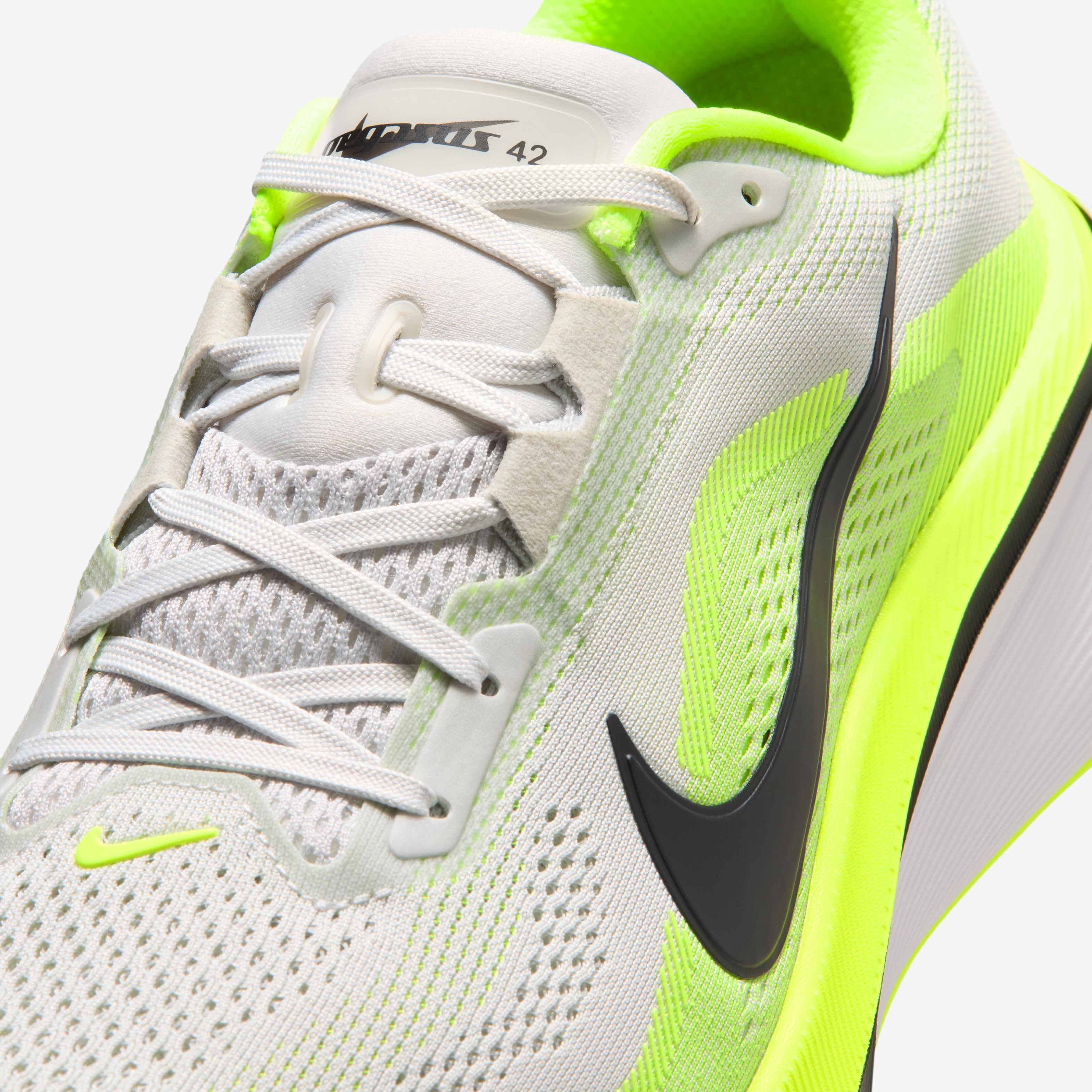 Nike Pegasus 42 image number 17