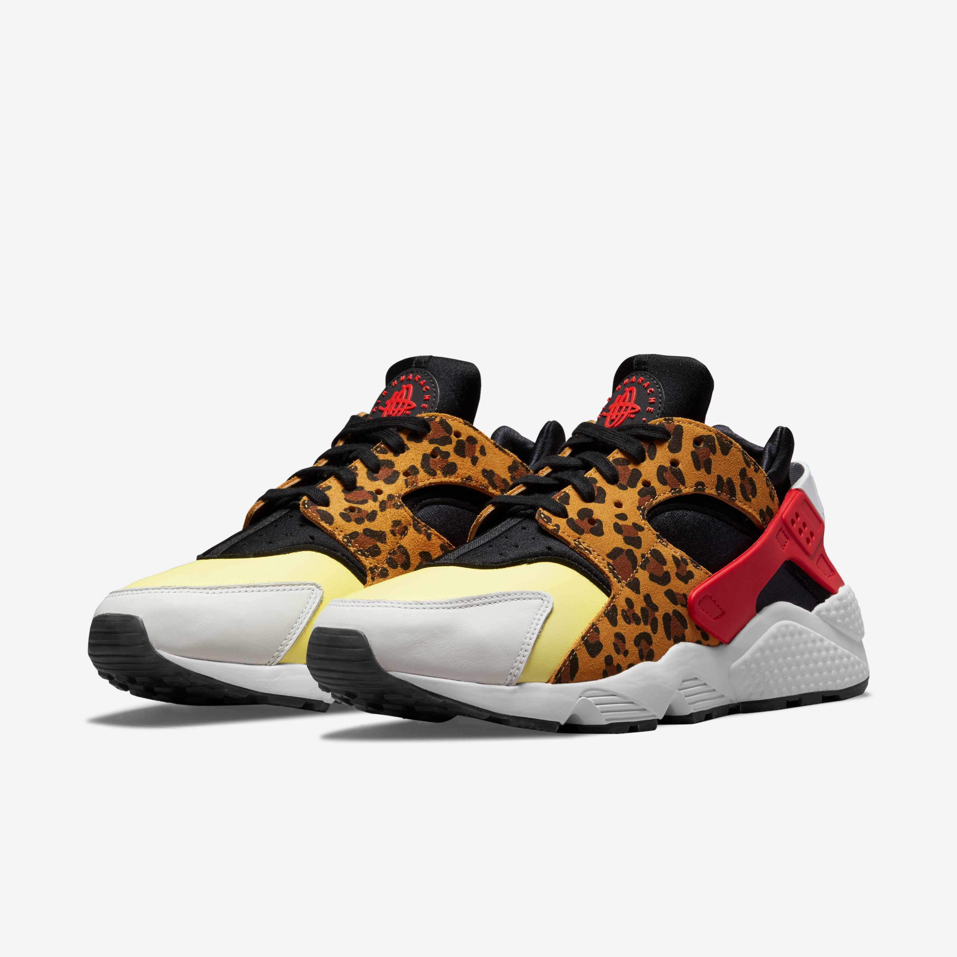 Nike Air Huarache image number 4