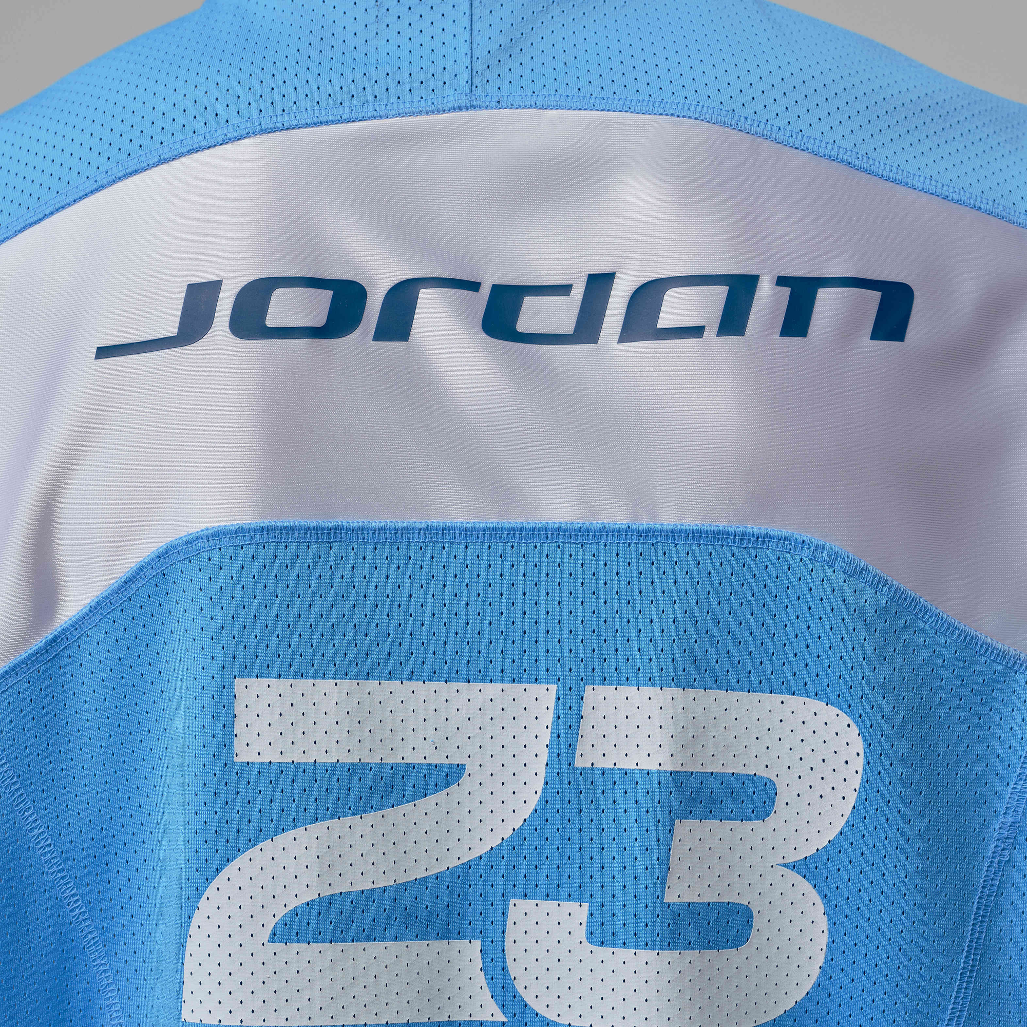 Zoom image