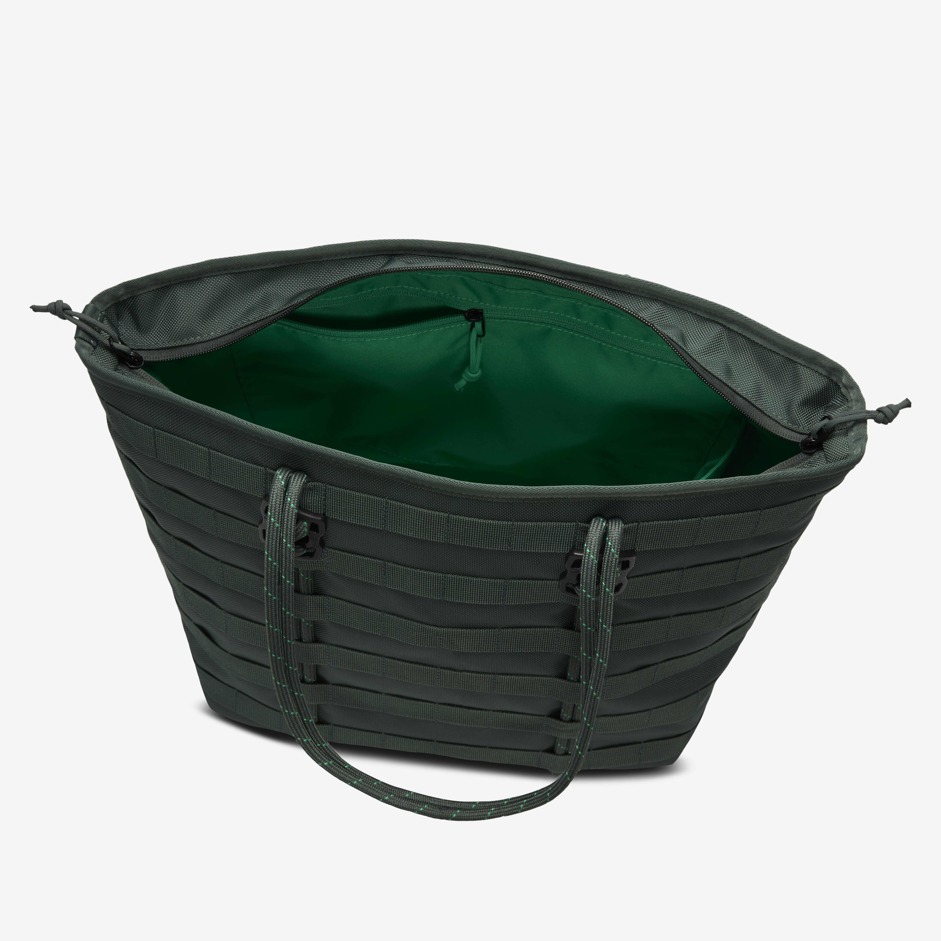 نايكي سبورتسوير image number 5