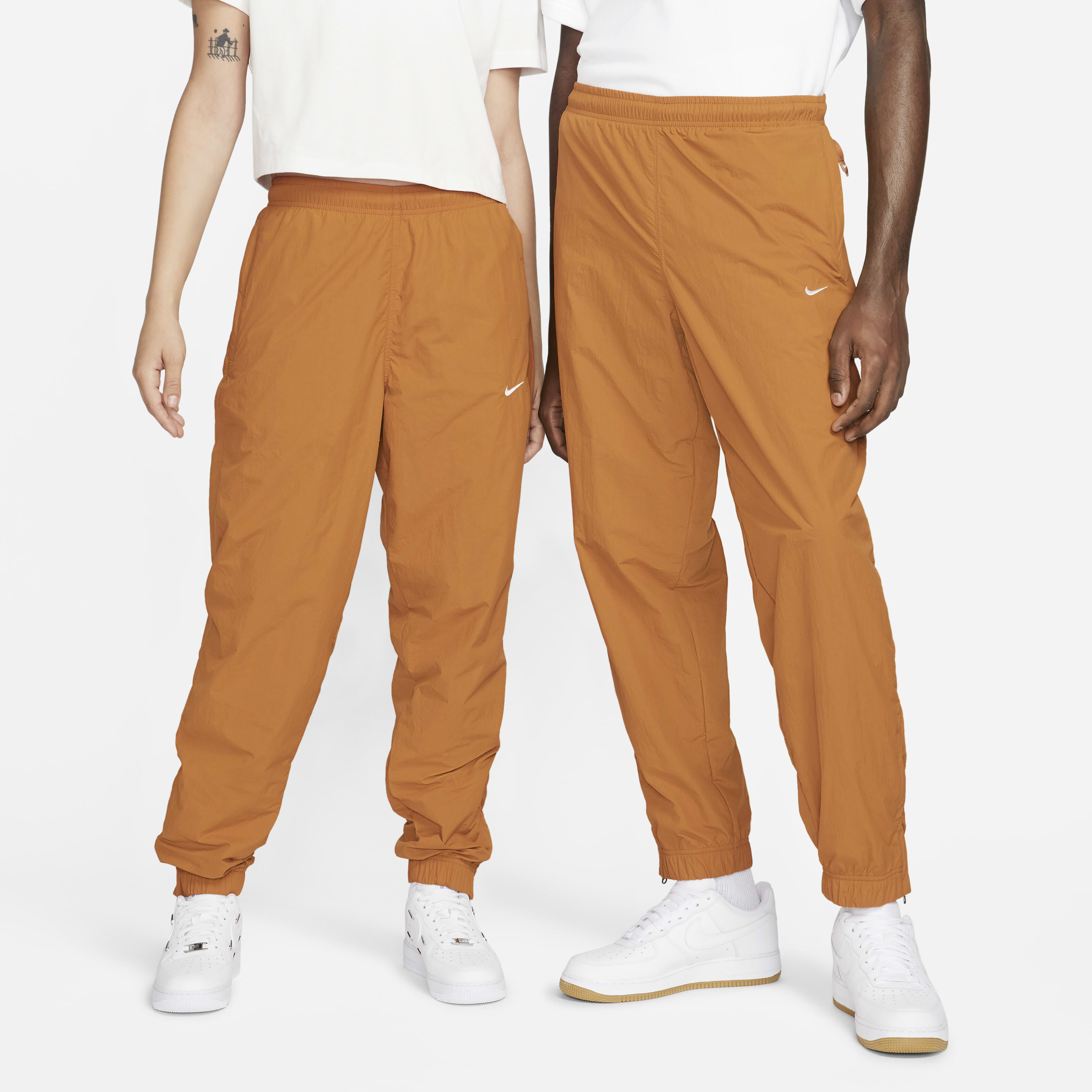 نايكي سبورتسوير سولو سووش image number 0