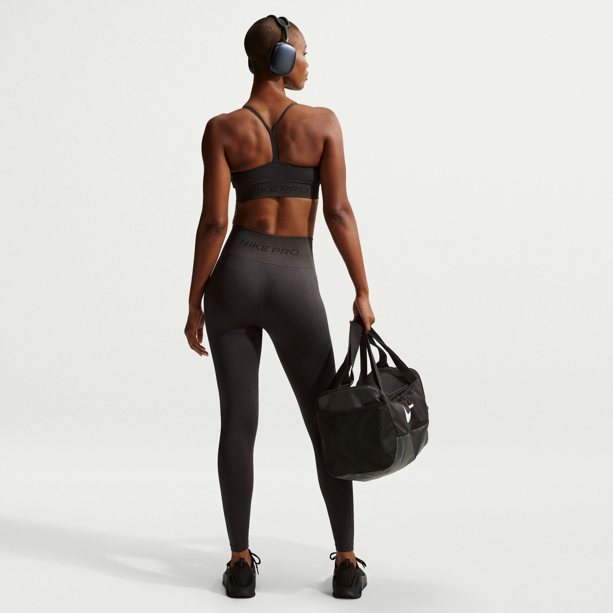 Nike Pro Seamless image number 1