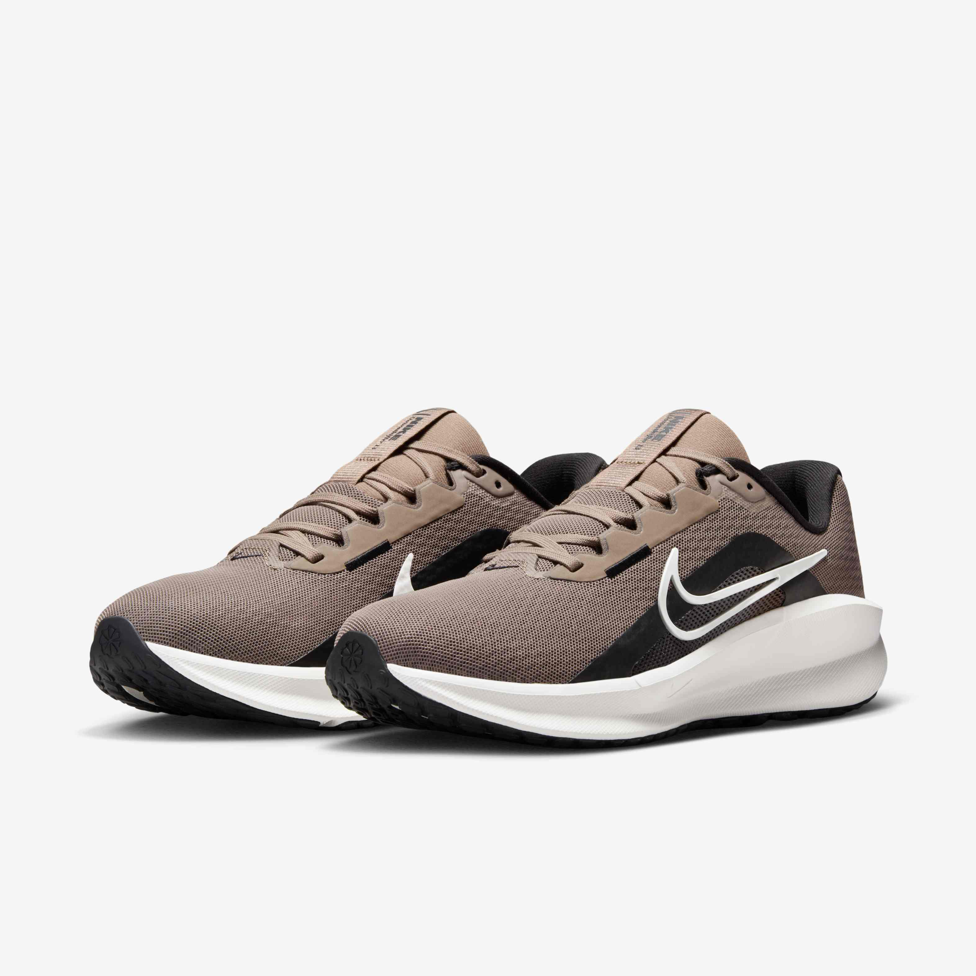Nike Downshifter 13 image number 4