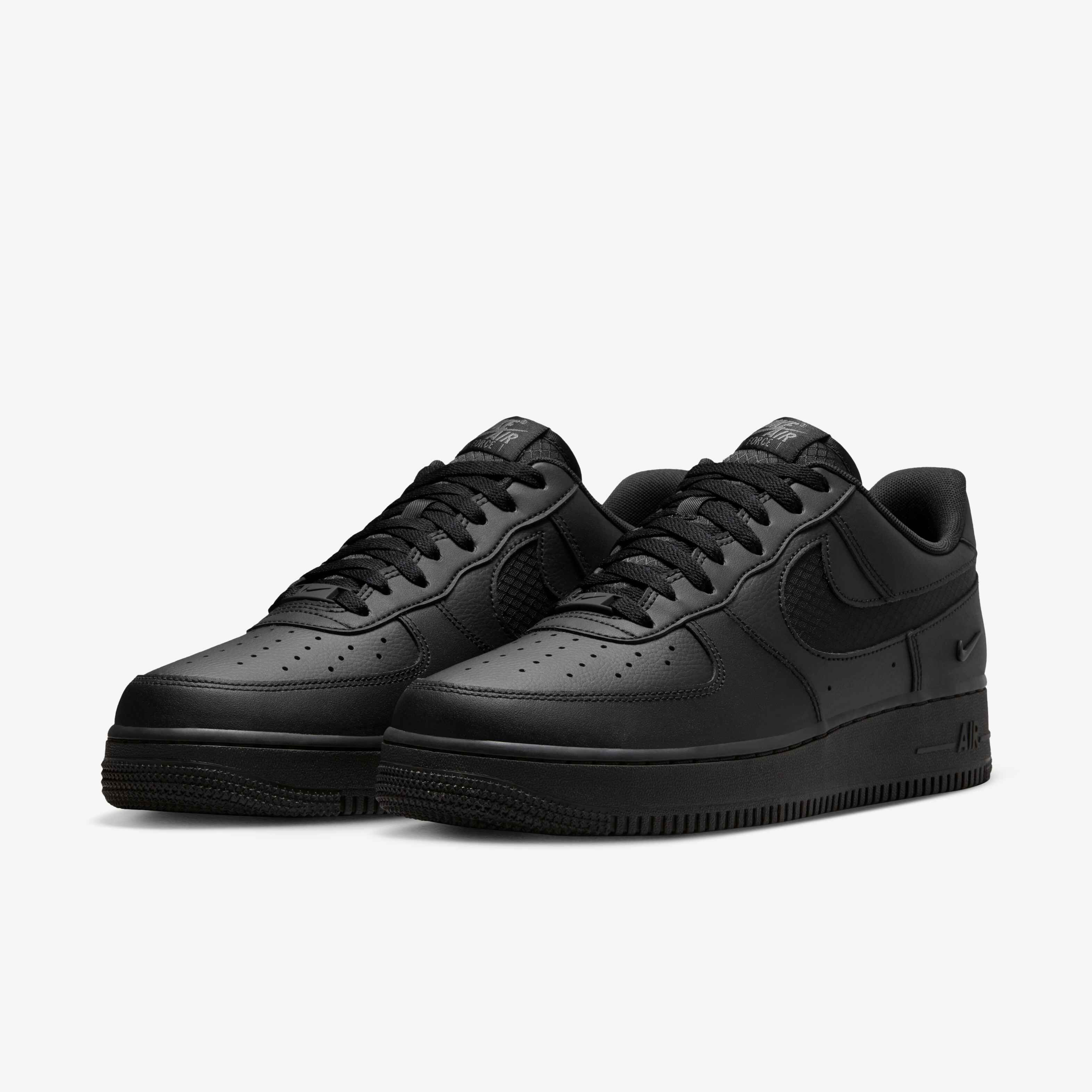 Nike Air Force 1 '07 LV8 image number 4