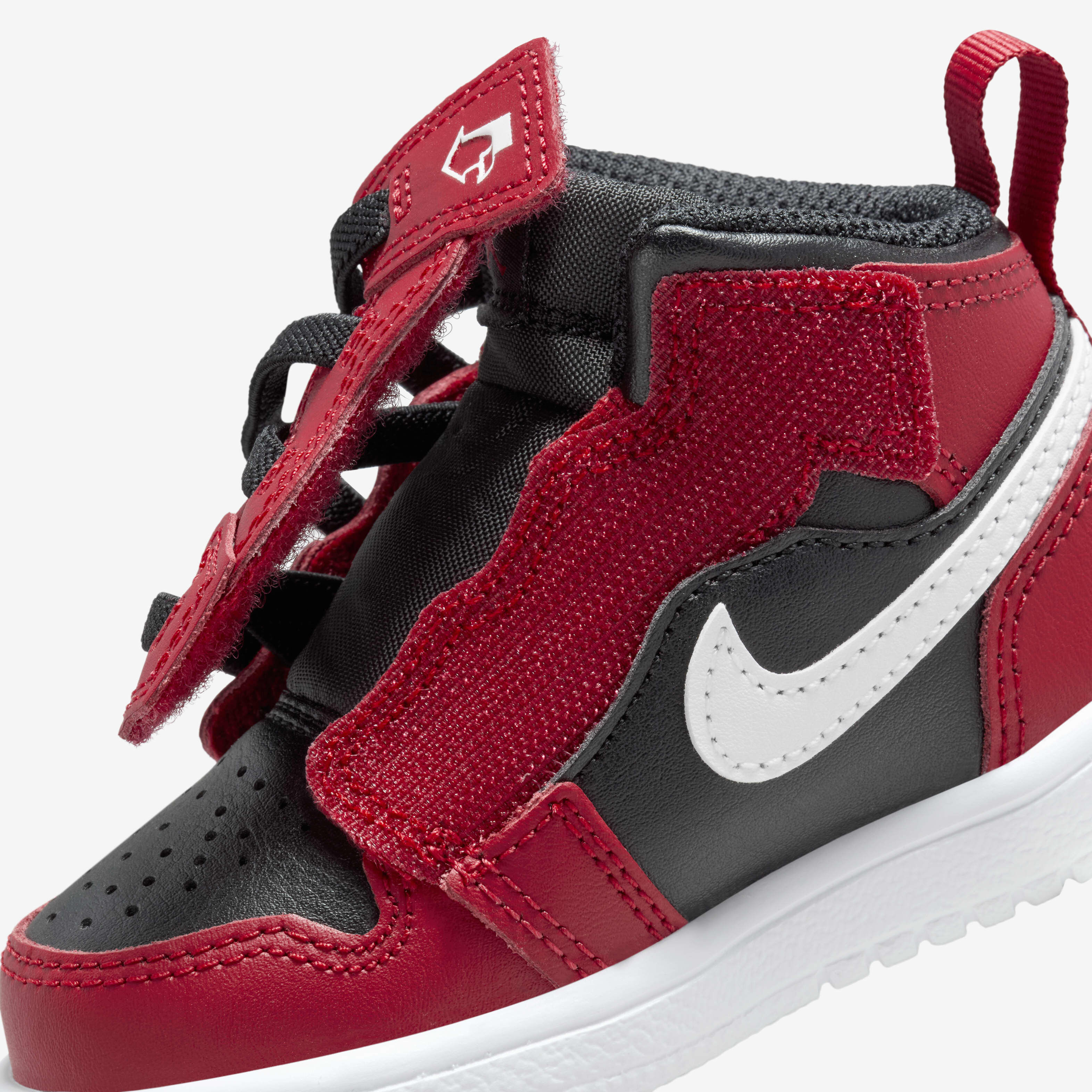 Jordan mid alt hot sale