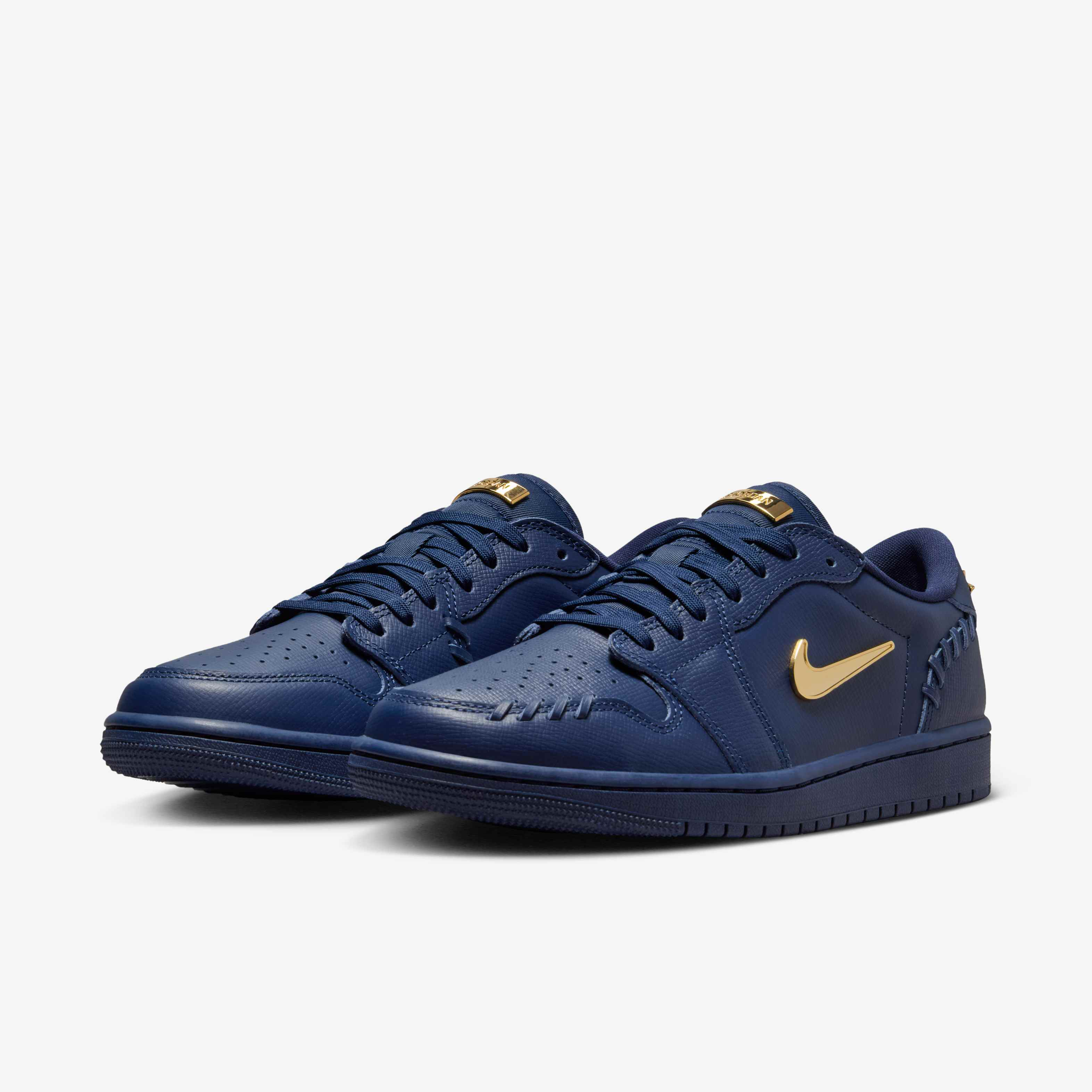 Air Jordan 1 Low Method of Make image number 4