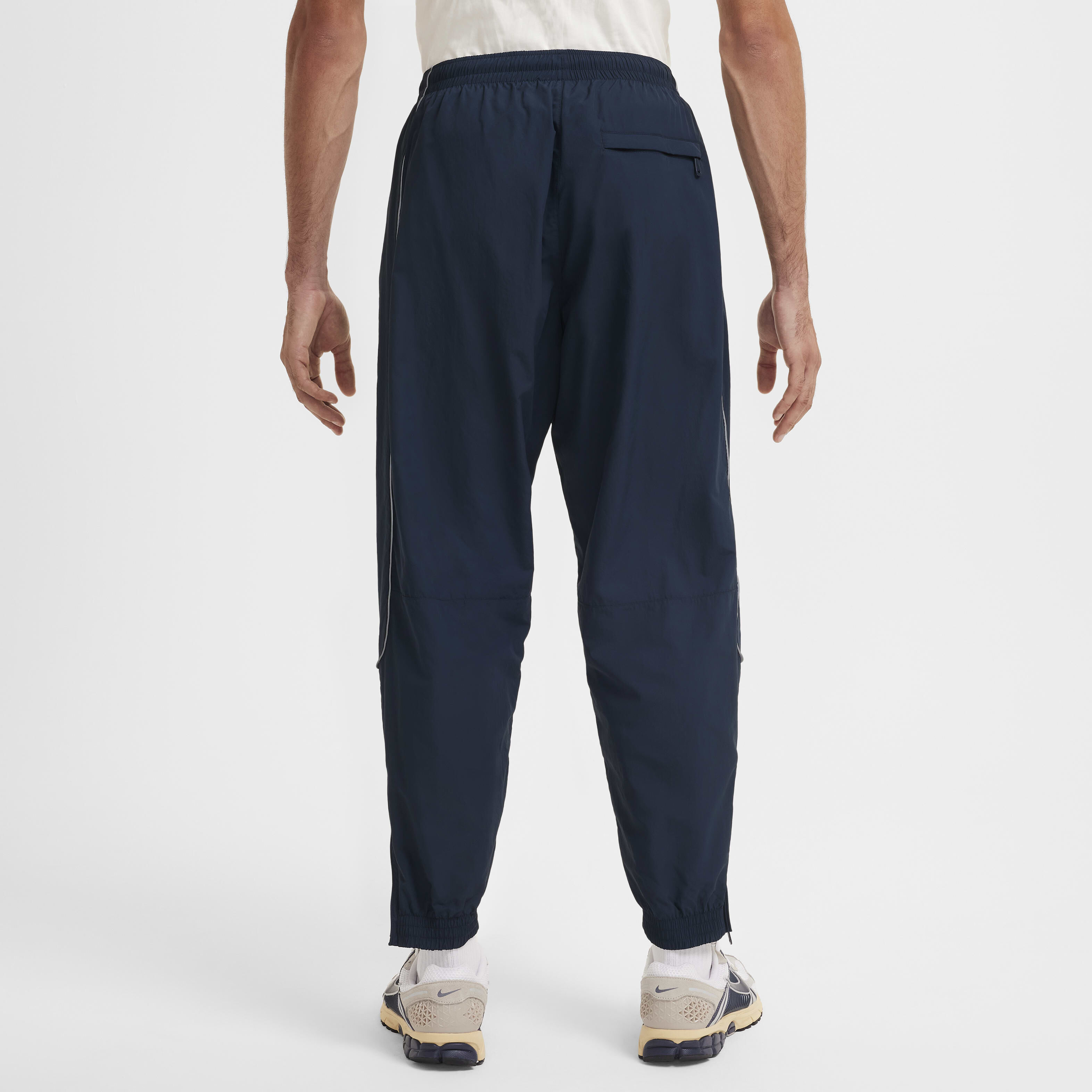 Nike navy tracksuit bottoms hotsell