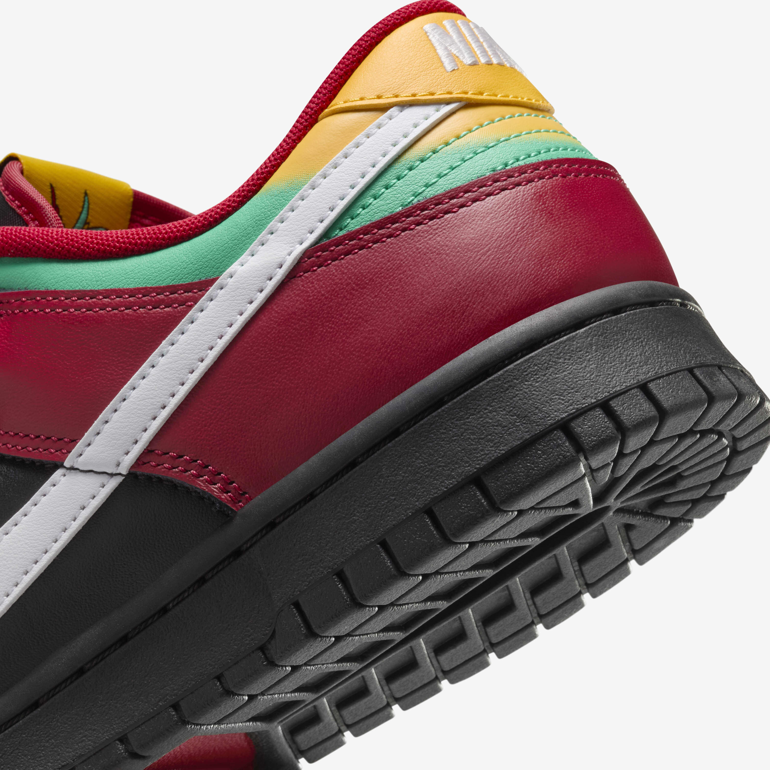 Nike Dunk Low Retro LTD image number 7