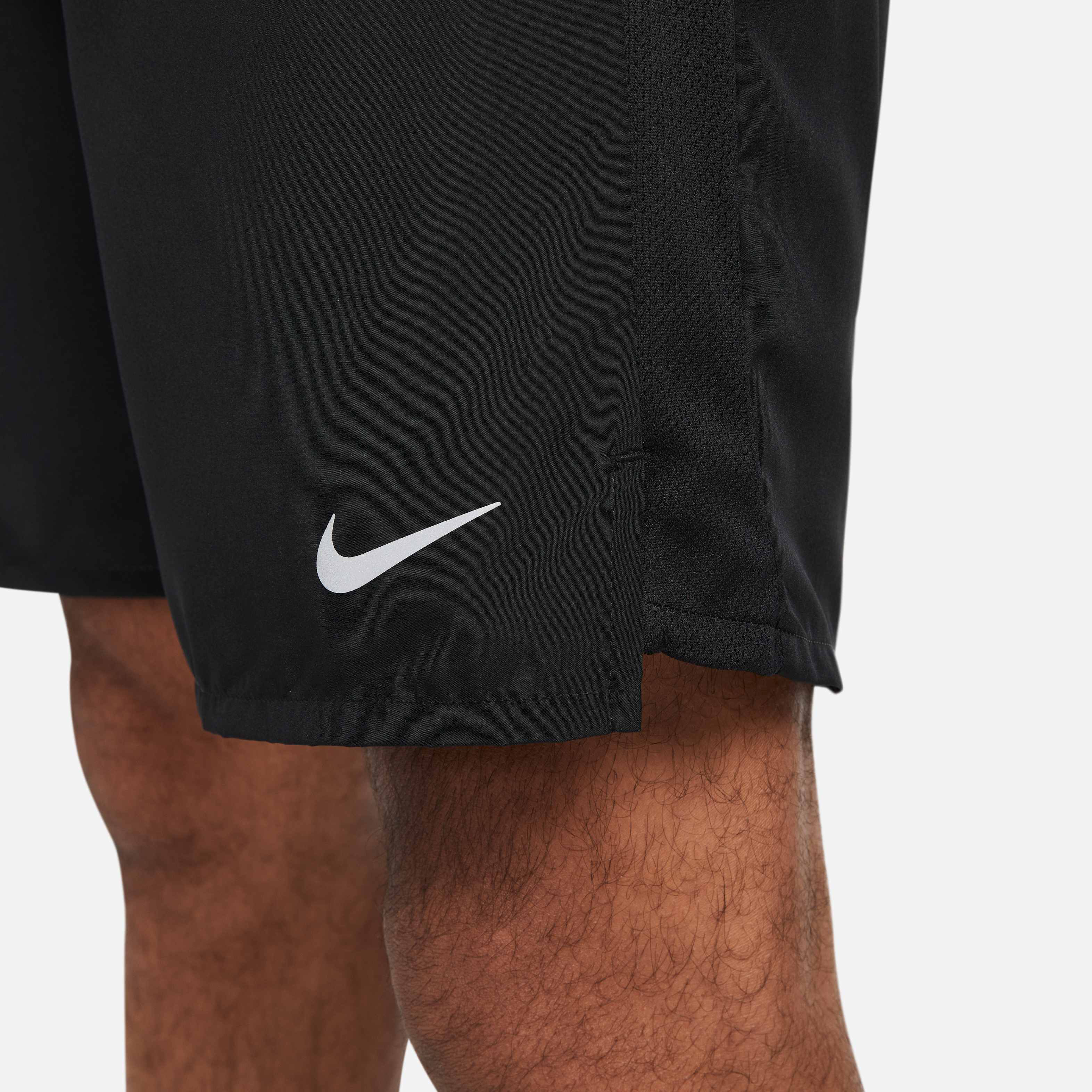 Nike Dri-FIT Challenger image number 4