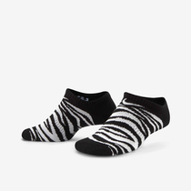 نايكي ايفريداي