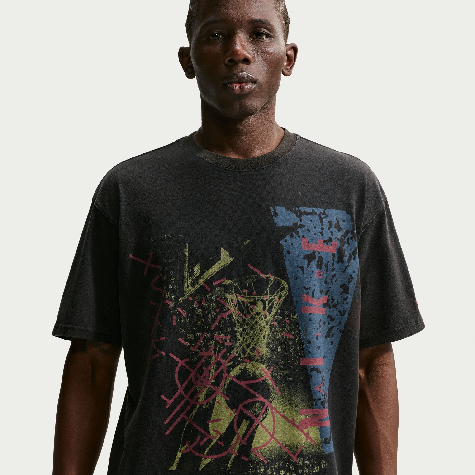 Nike image number 2