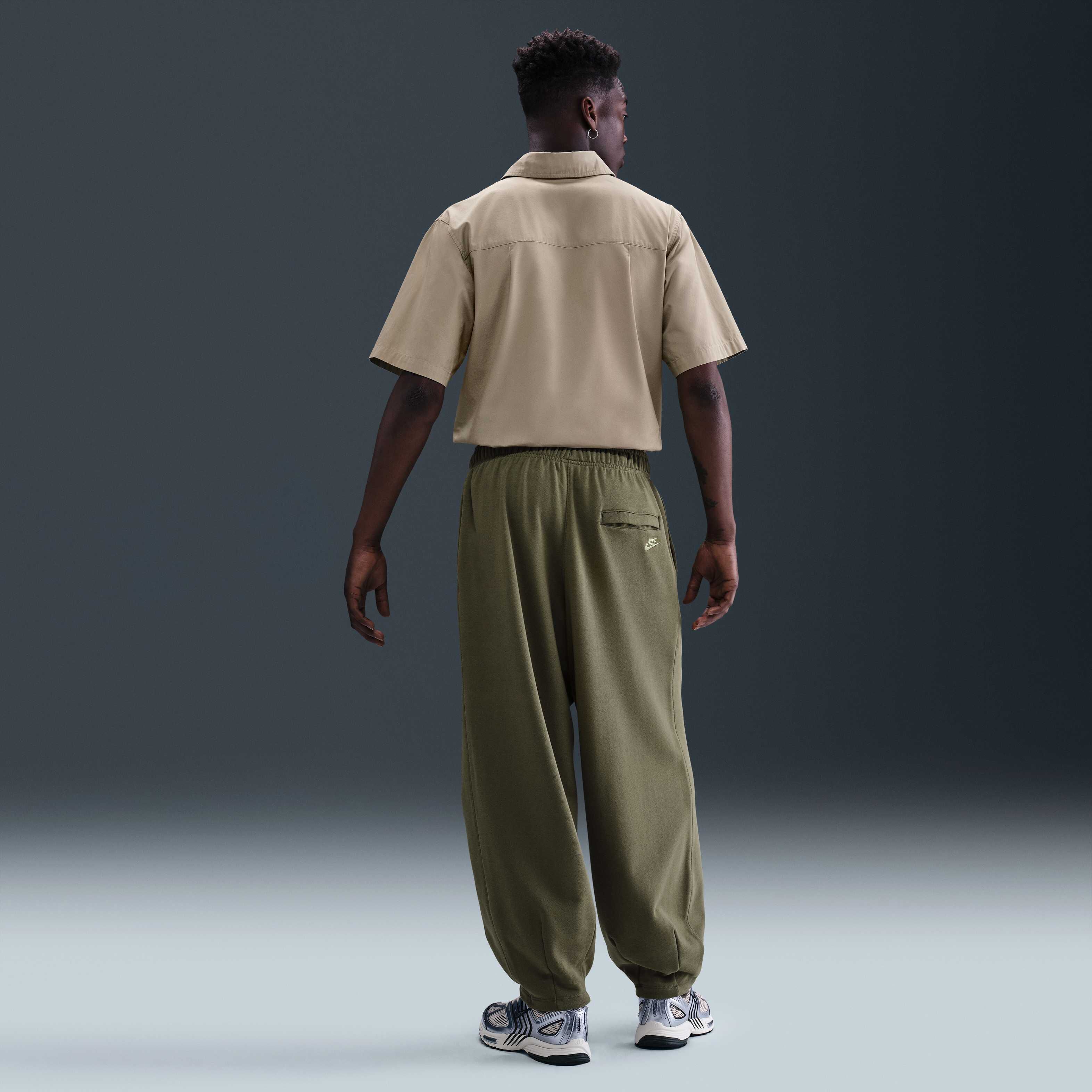 Nike Club image number 3