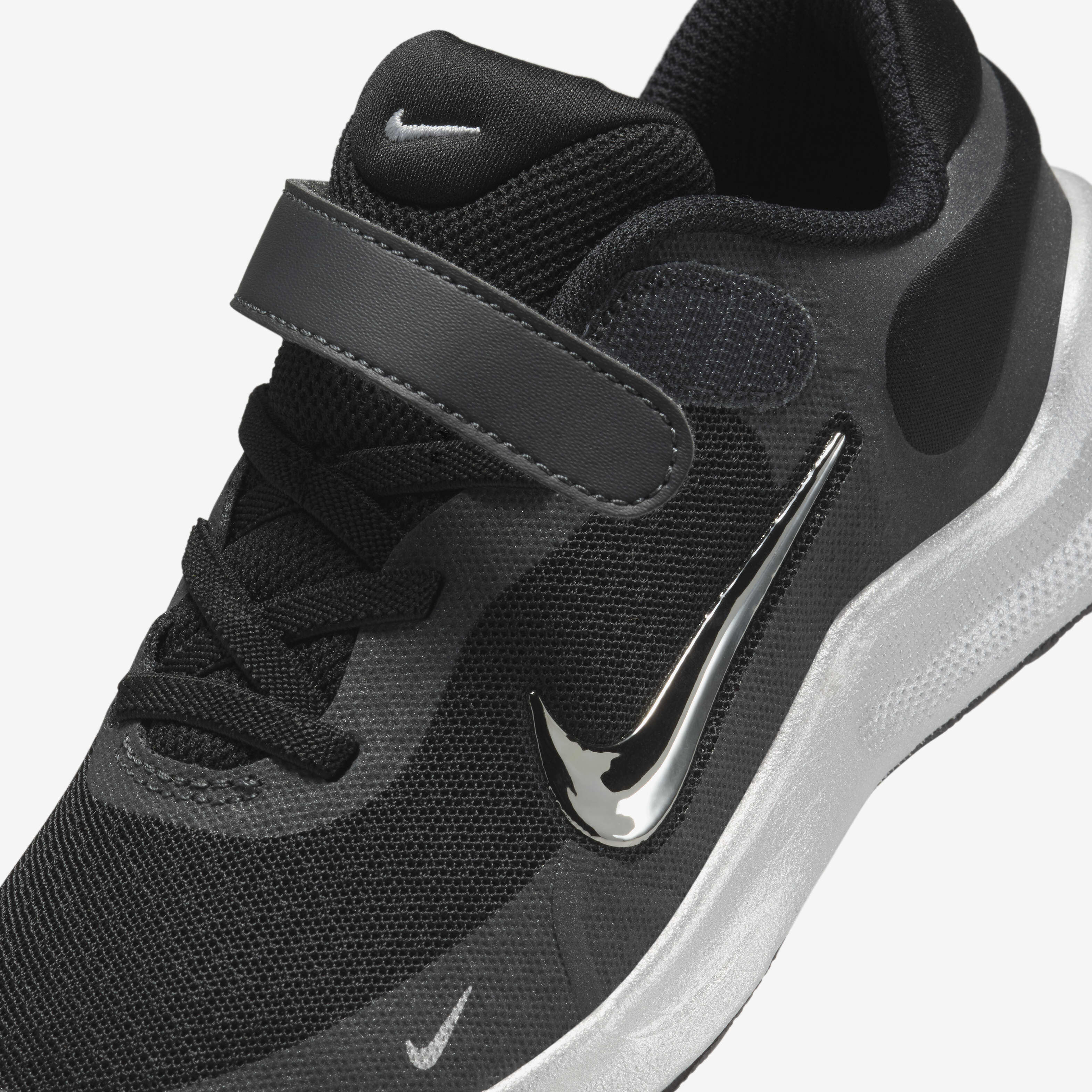 Nike Revolution 7 SE image number 6