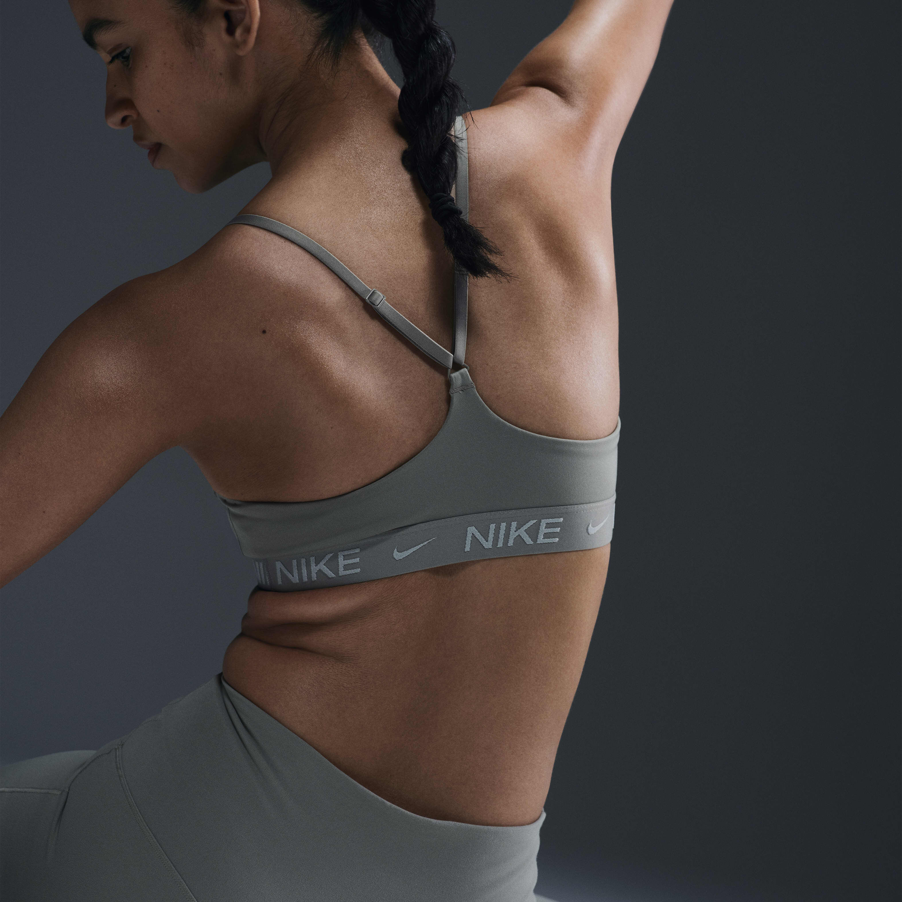 Nike indy bra grey online