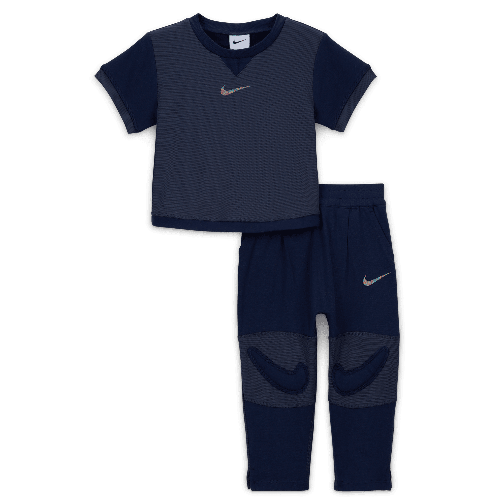 نايكي ريدي، ست! image number 0