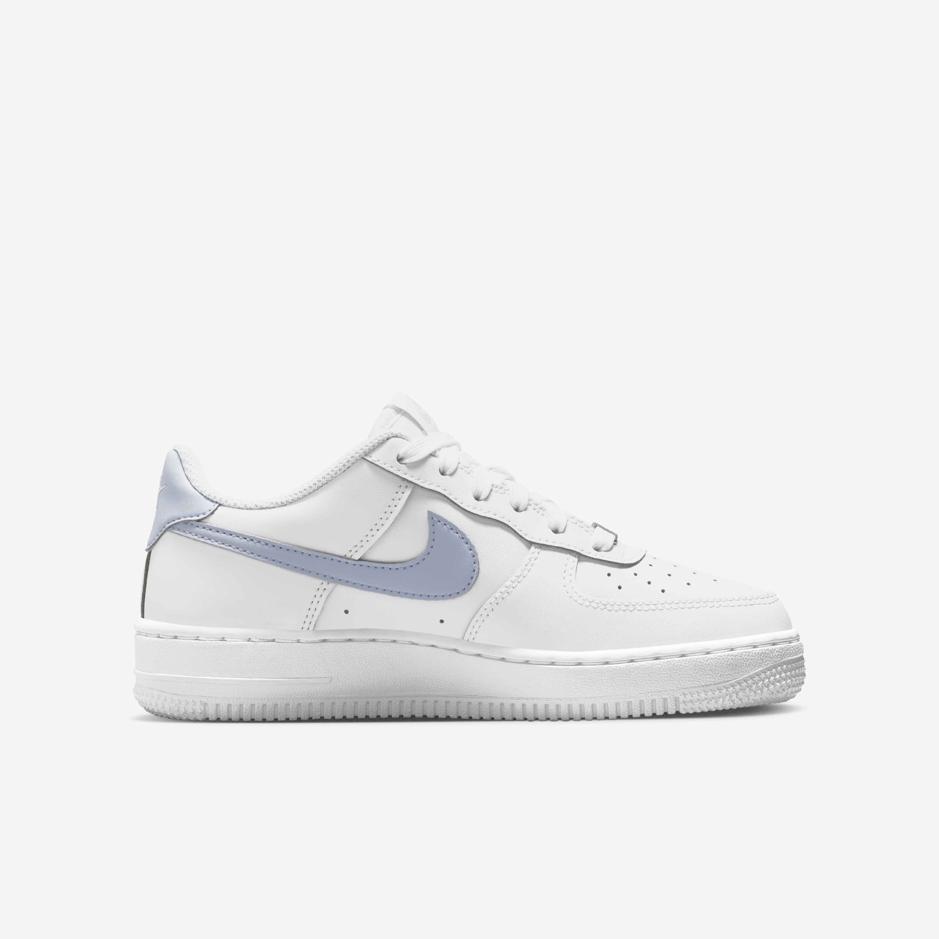 Nike Air Force 1 image number 2