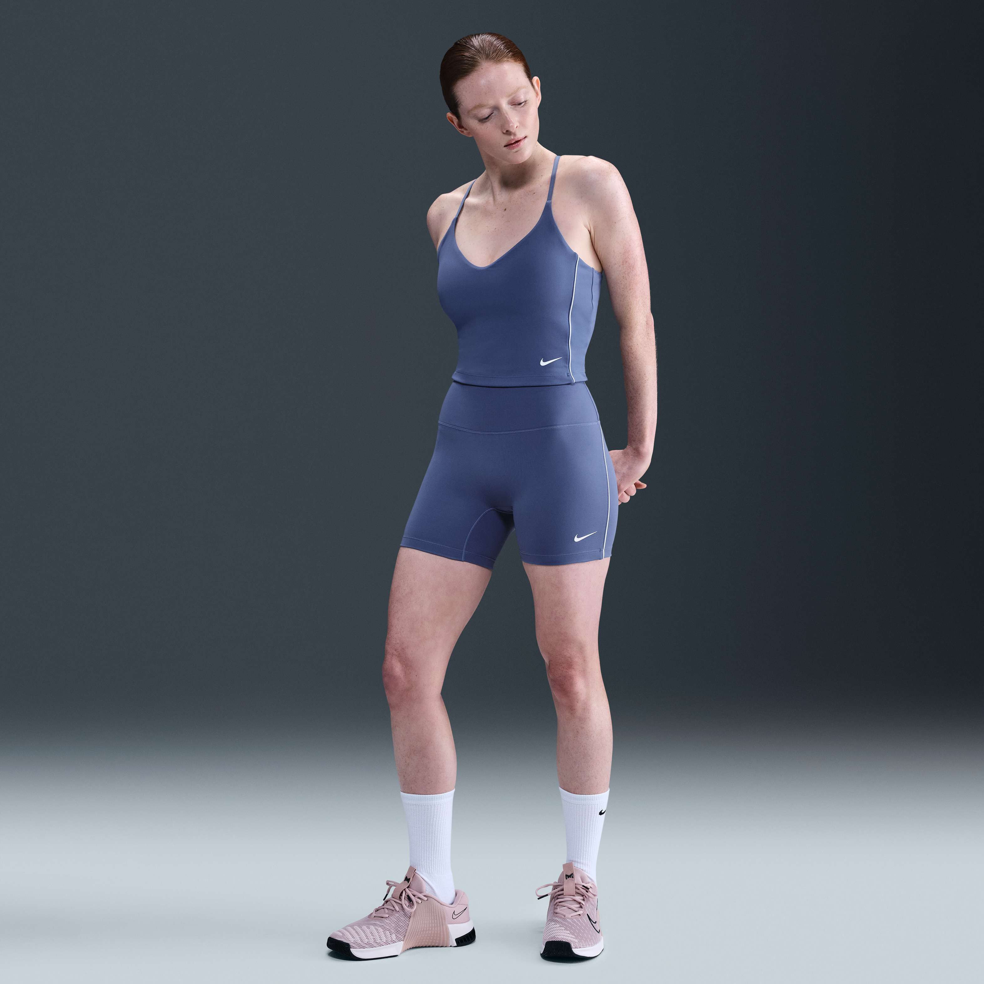 نايكي وان image number 0