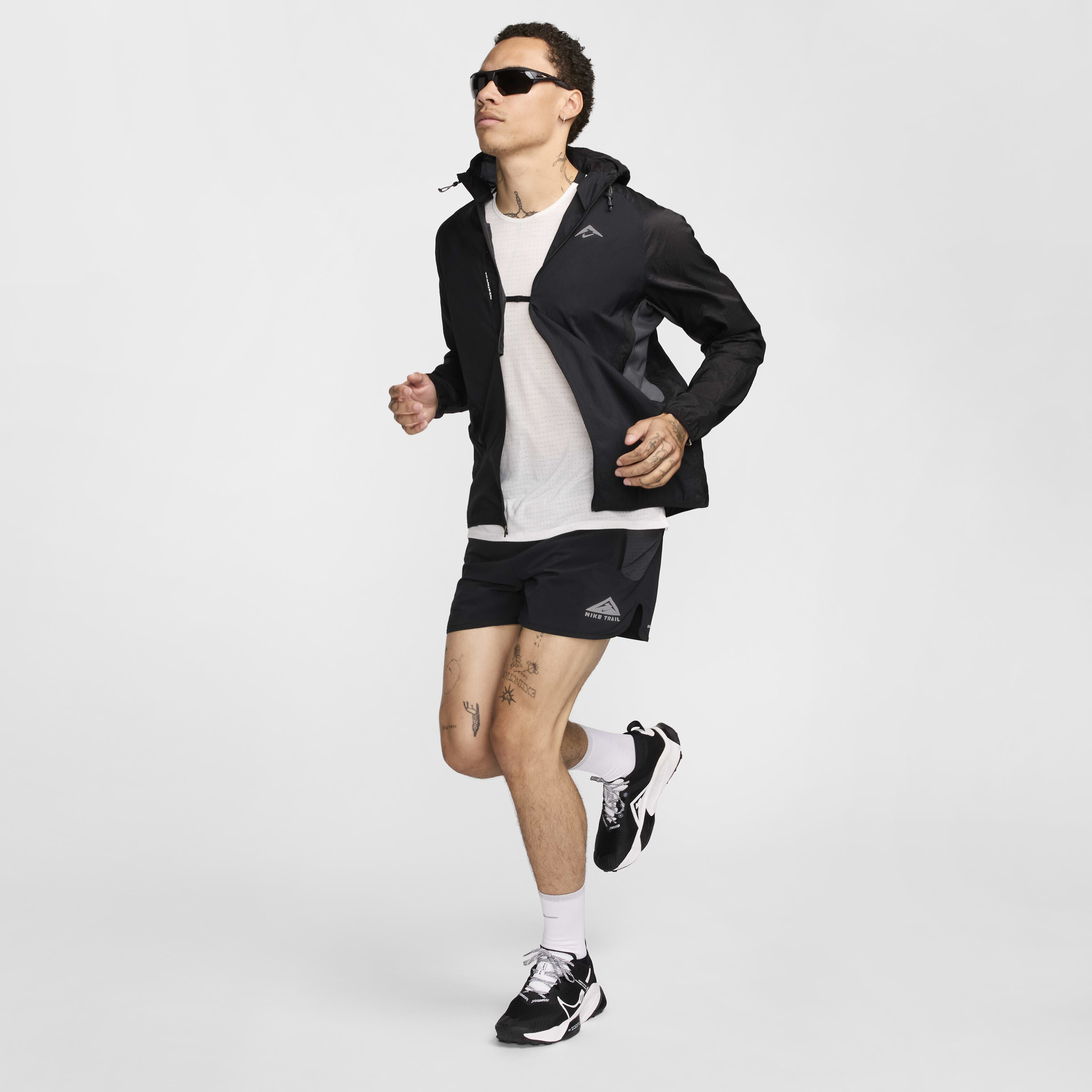Buy Nike Trail Aireez Men's Running Jacket - Black