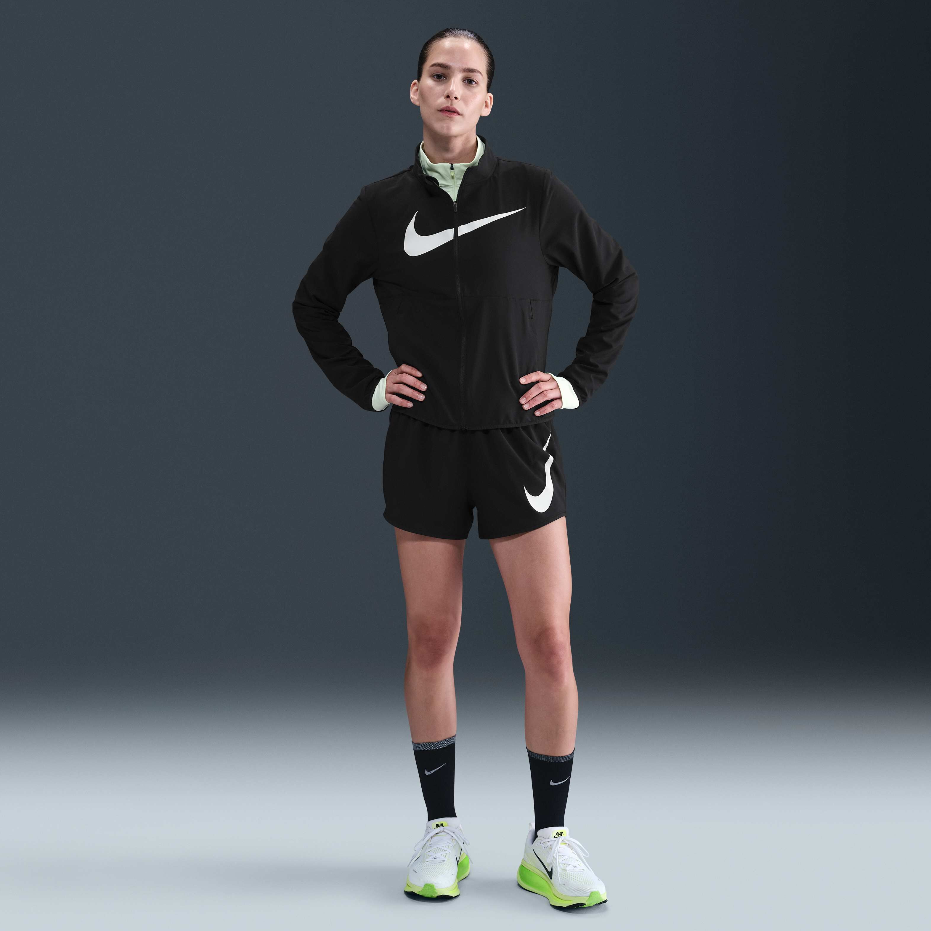 نايكي تيمبو image number 3