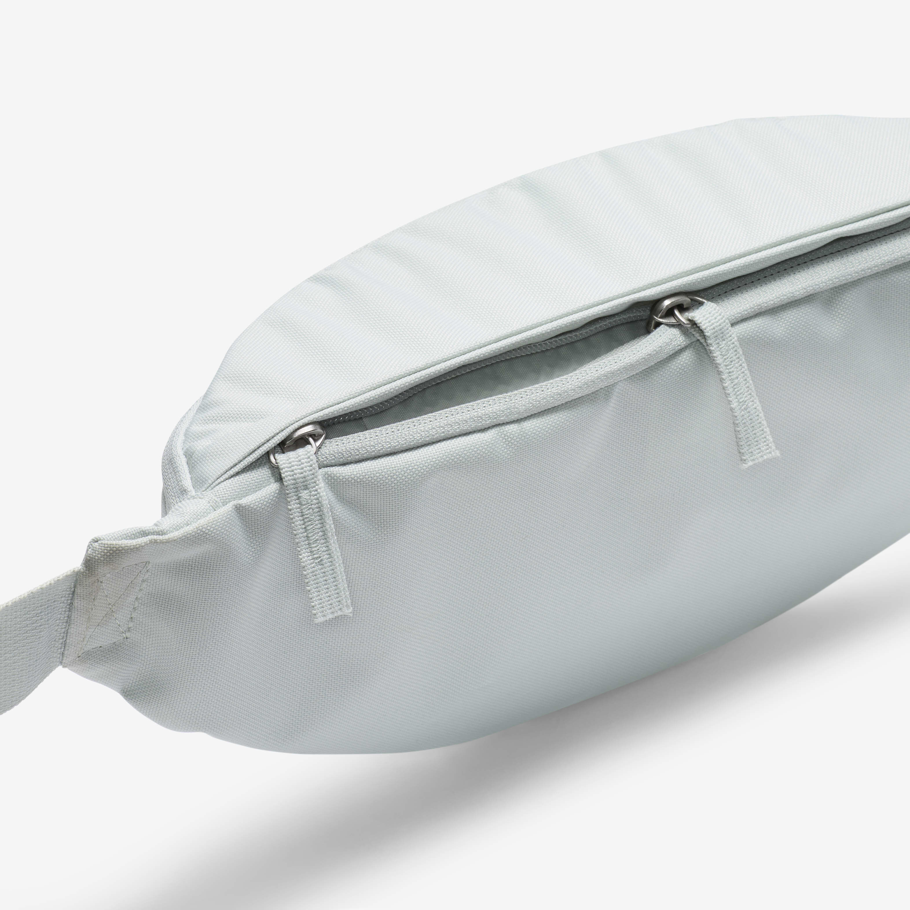 نايكي هيرتج image number 5