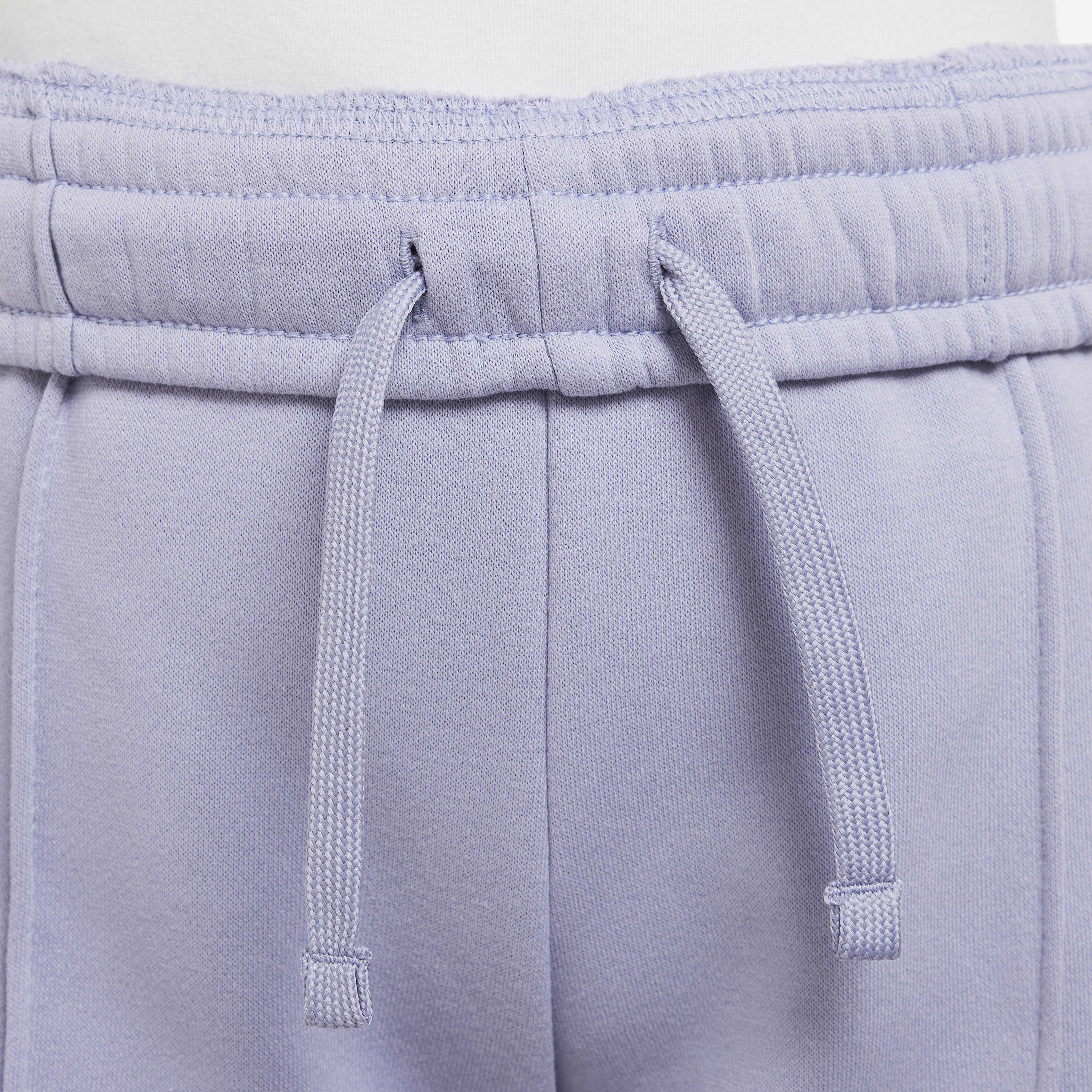 نايكي سبورتسوير تريند image number 2