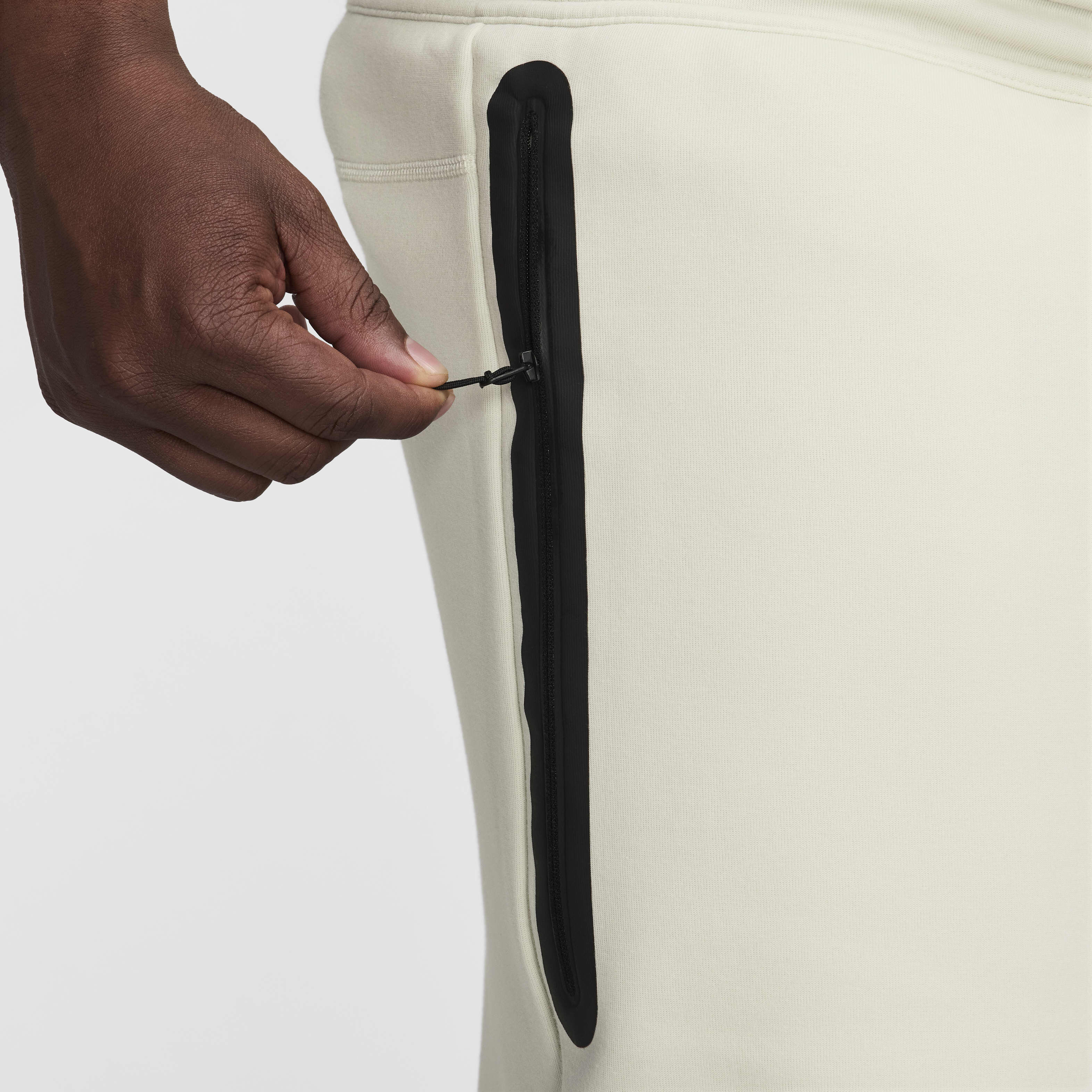 نايكي سبورتسوير تك فليس image number 14