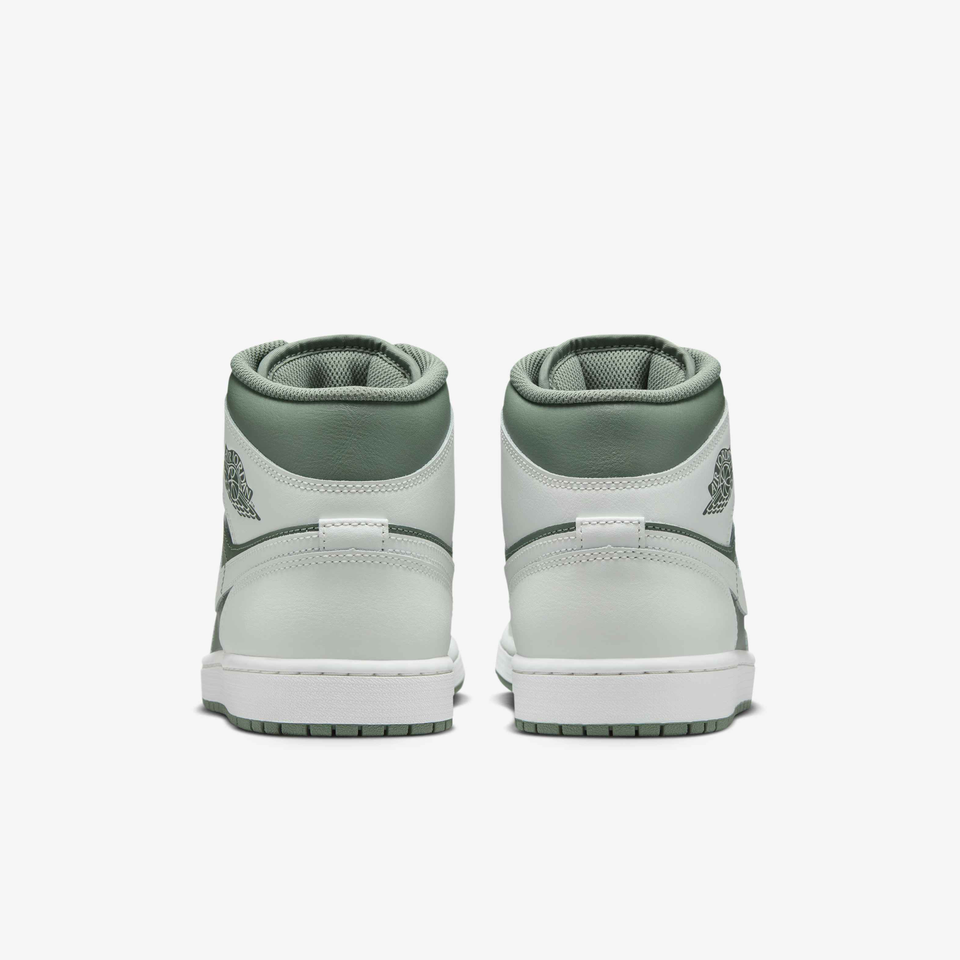 Air Jordan 1 Mid image number 5