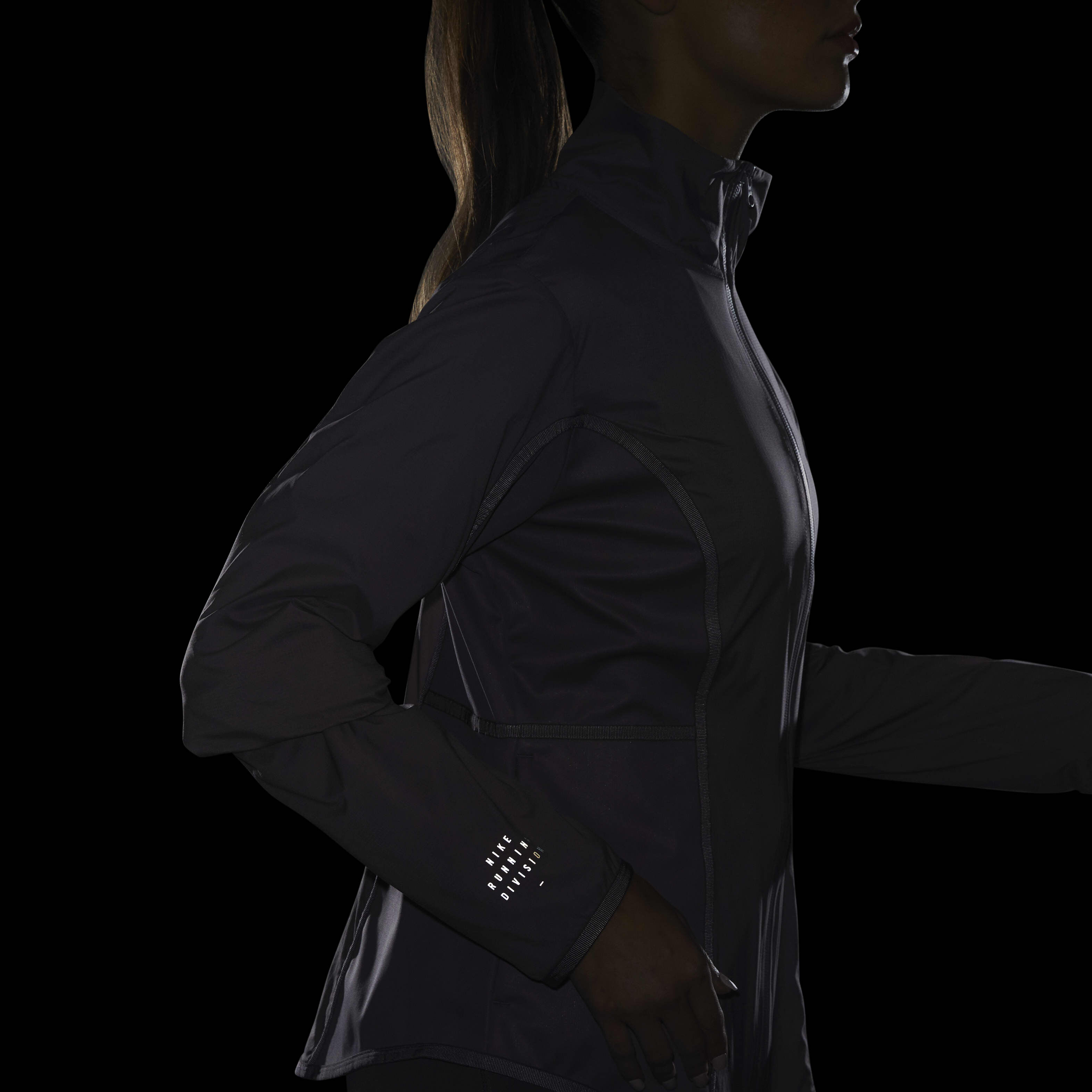 Nike Storm-FIT Run Division image number 6