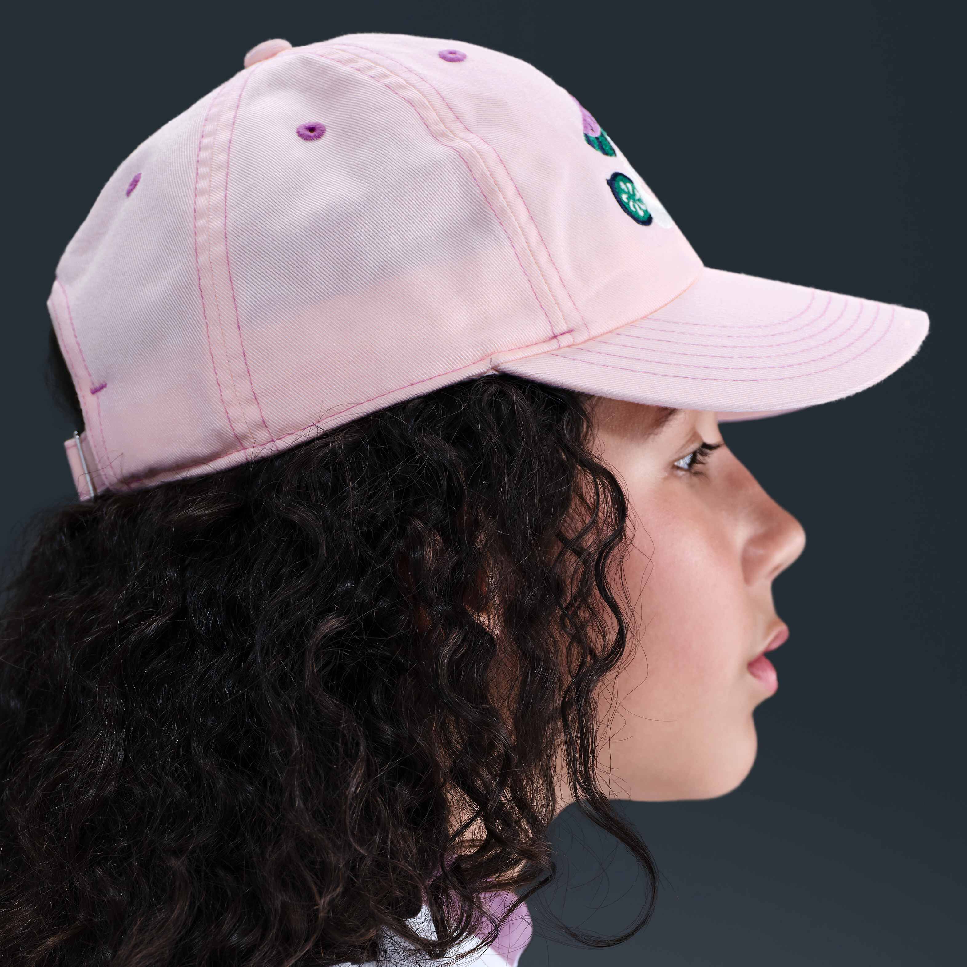 Nike Club image number 1