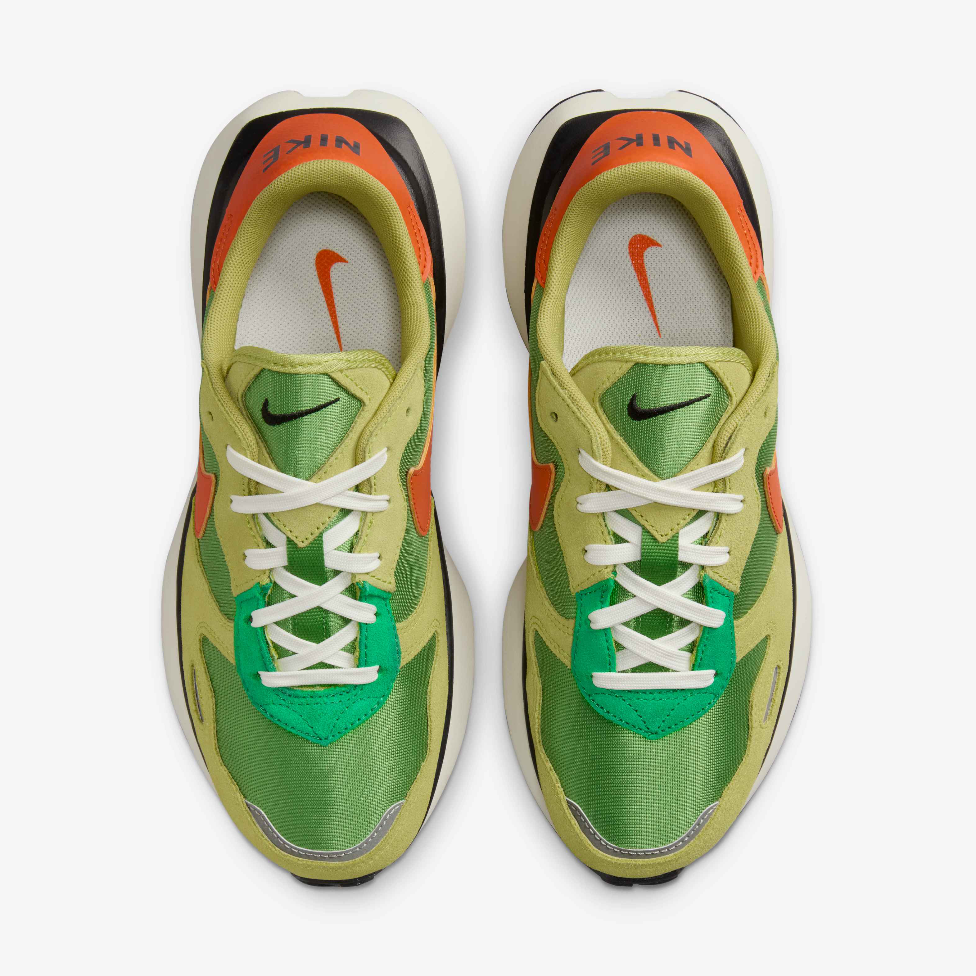 Nike Phoenix Waffle image number 4