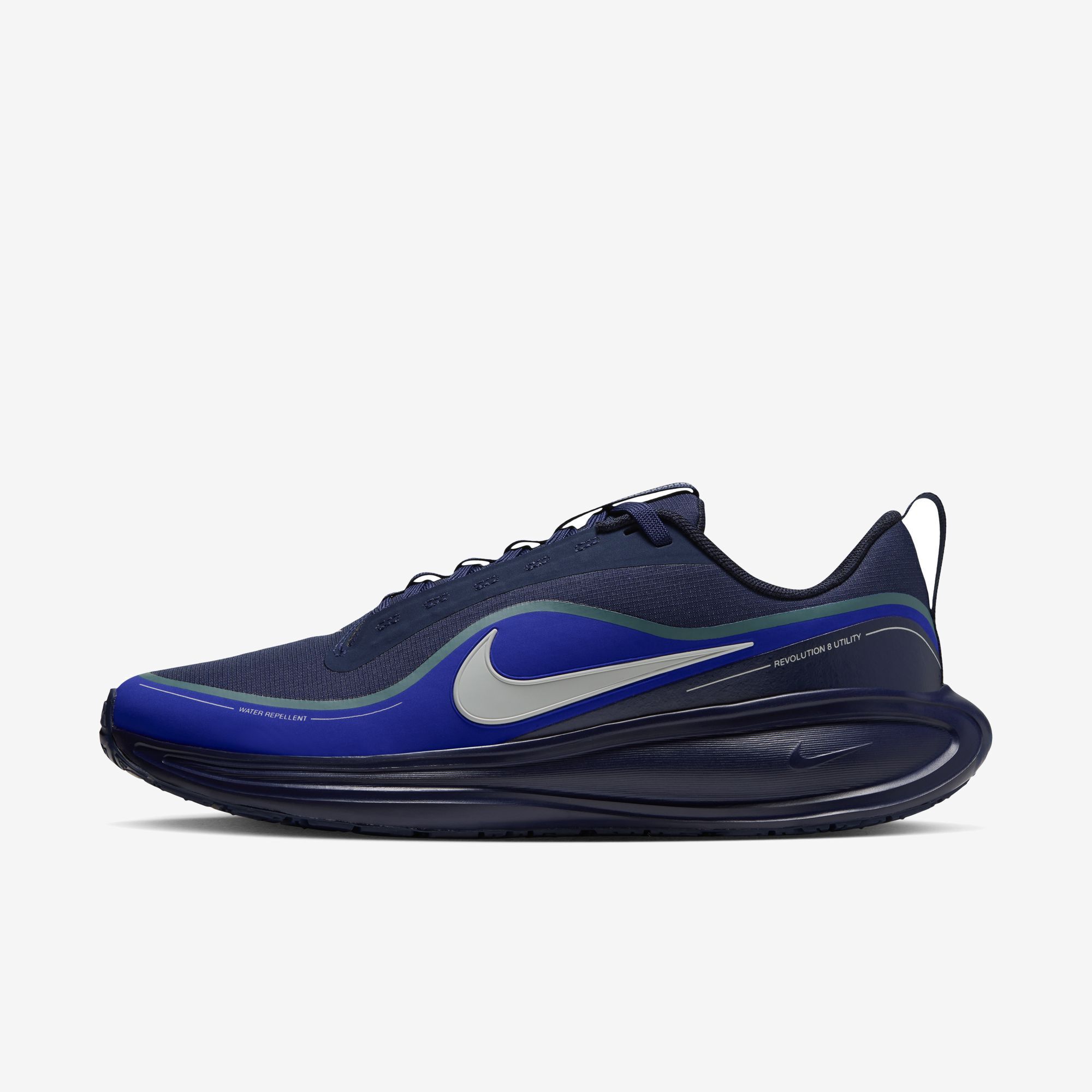 Nike Revolution 8 Utility image number 0