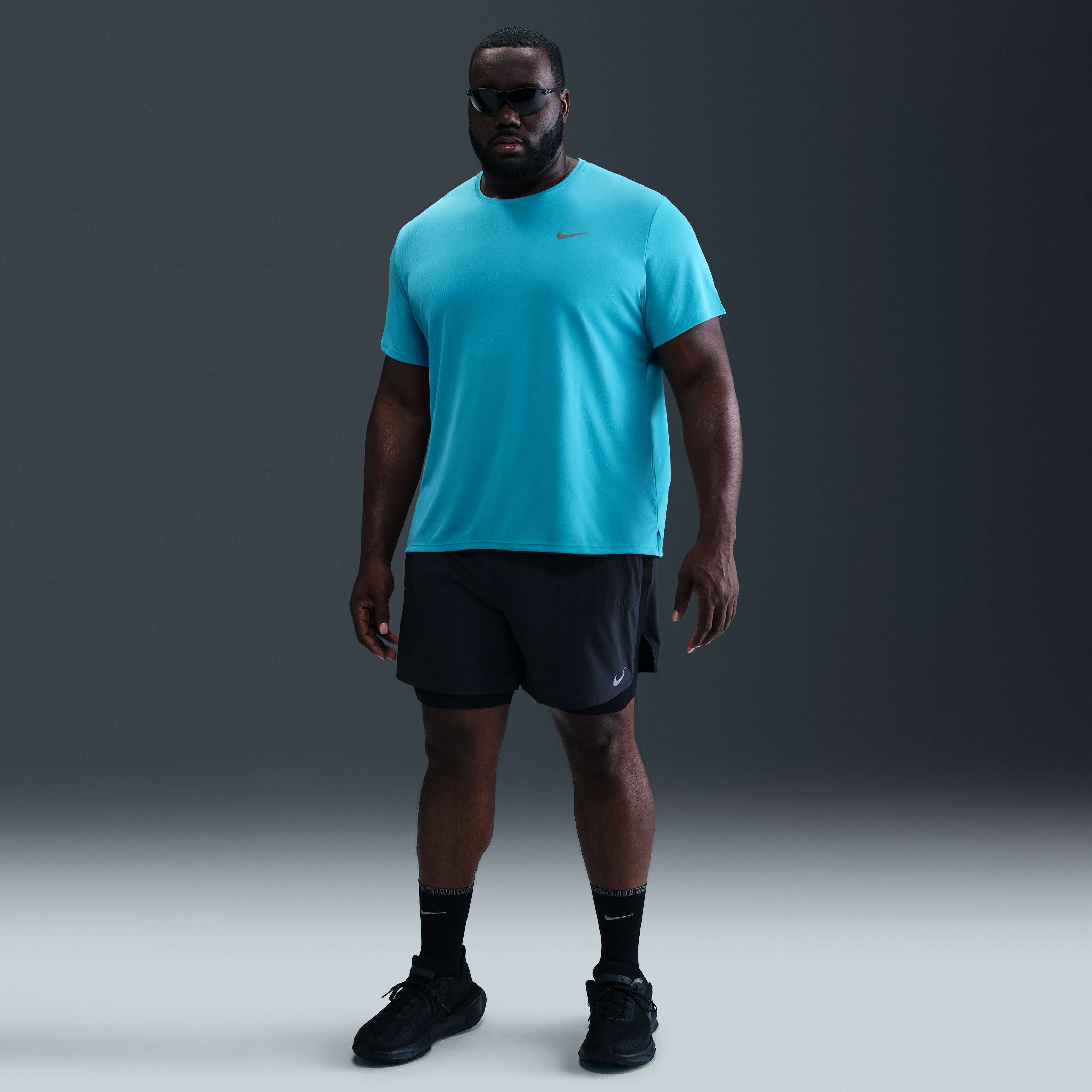 نايكي ميلر image number 10