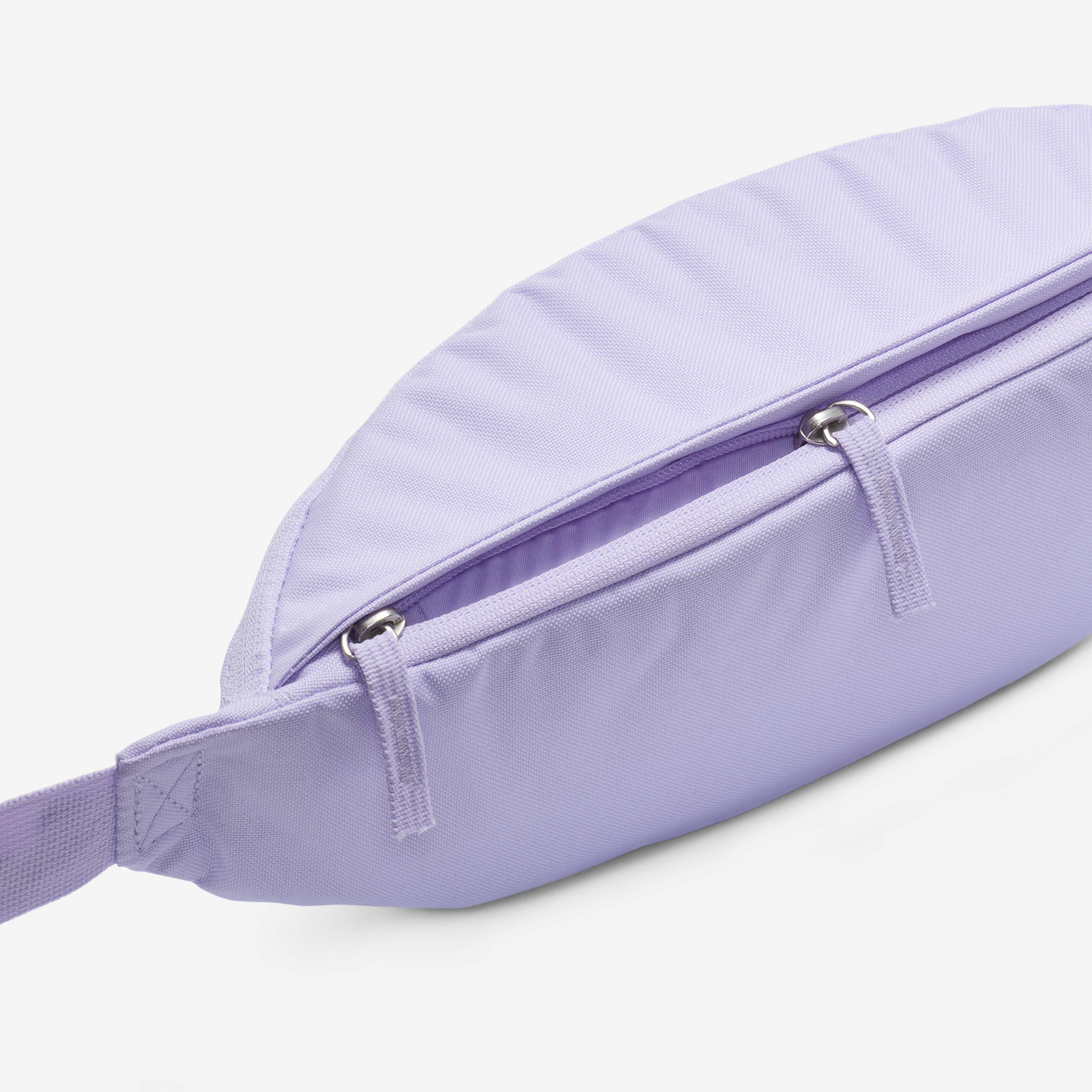 نايكي هيرتج image number 5