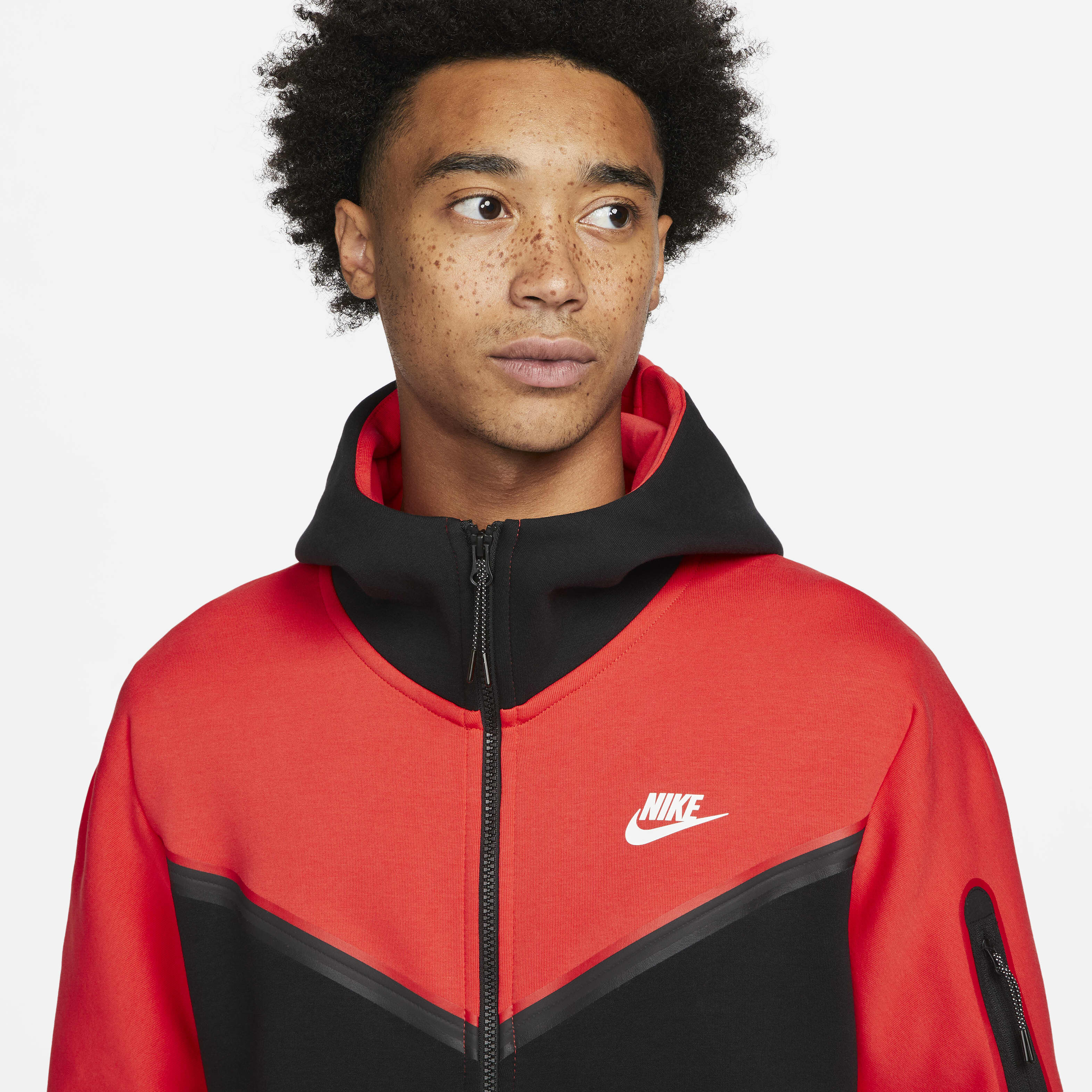 Nike Sportswear Tech Fleece image number 2