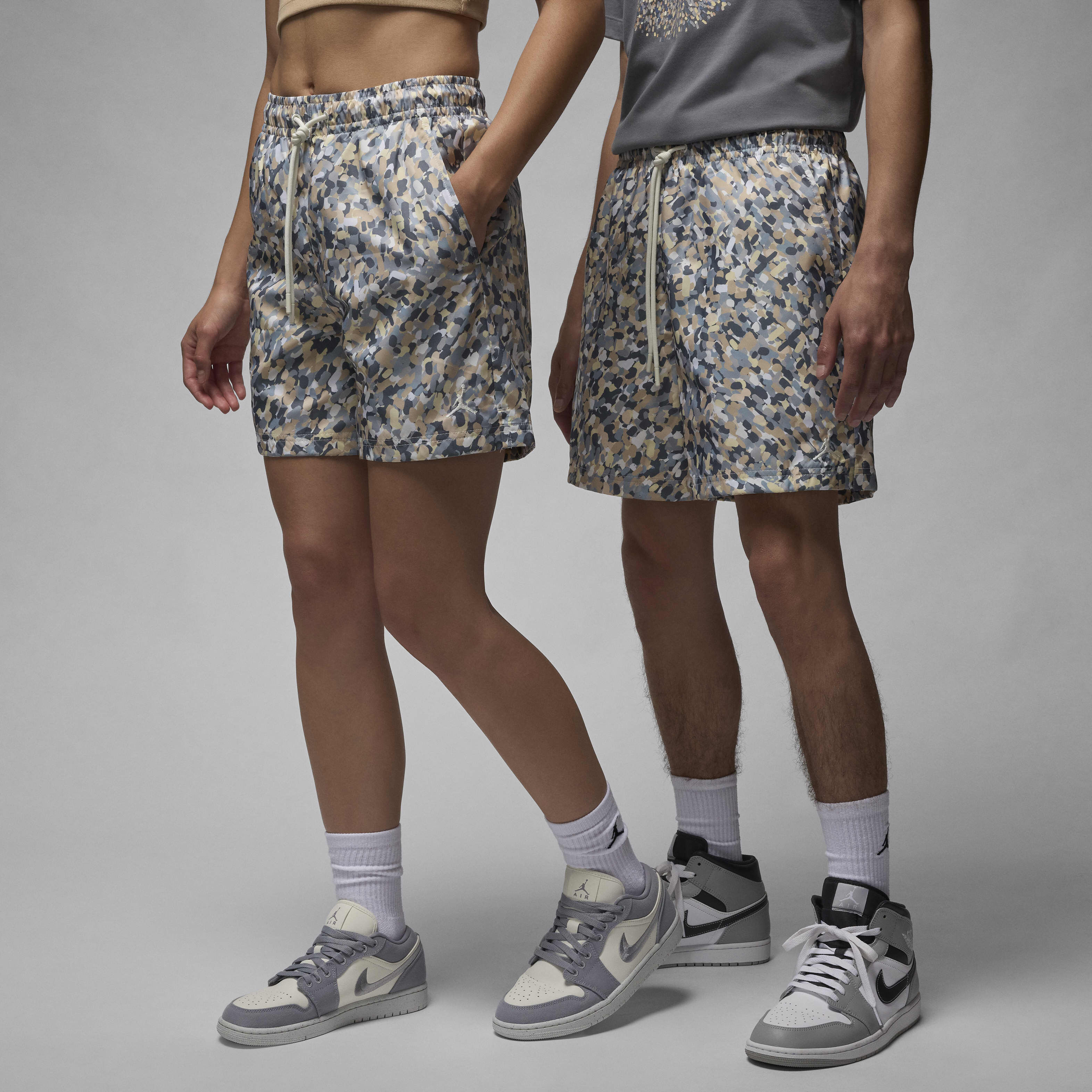 NIKE JORDAN ESSENTIALS POOLSIDE 水着ショーツ　L Jordan Essentials Poolside Shorts Little Kids' Shorts. Nike JP