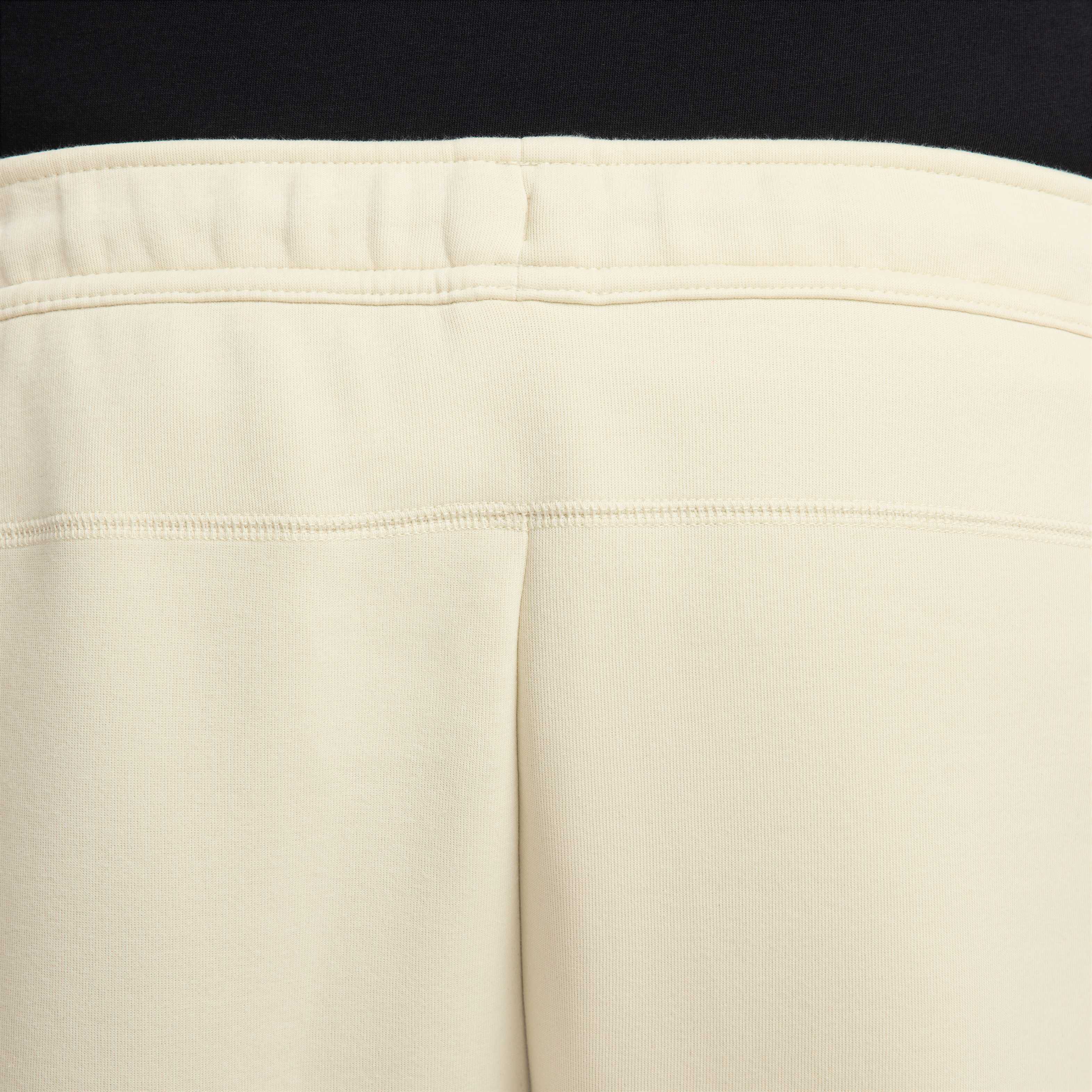 Nike Tech image number 13