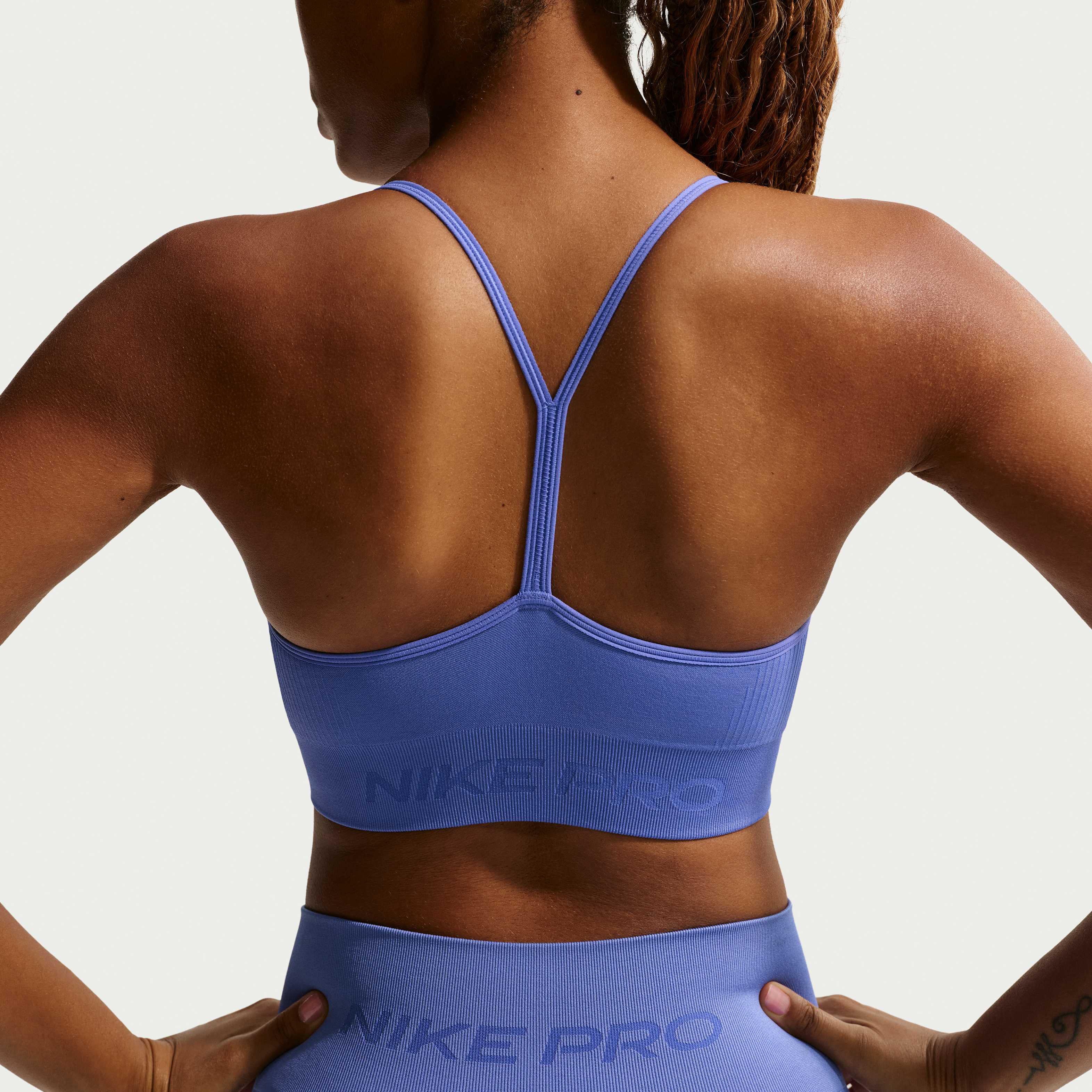 Nike Pro Seamless image number 1