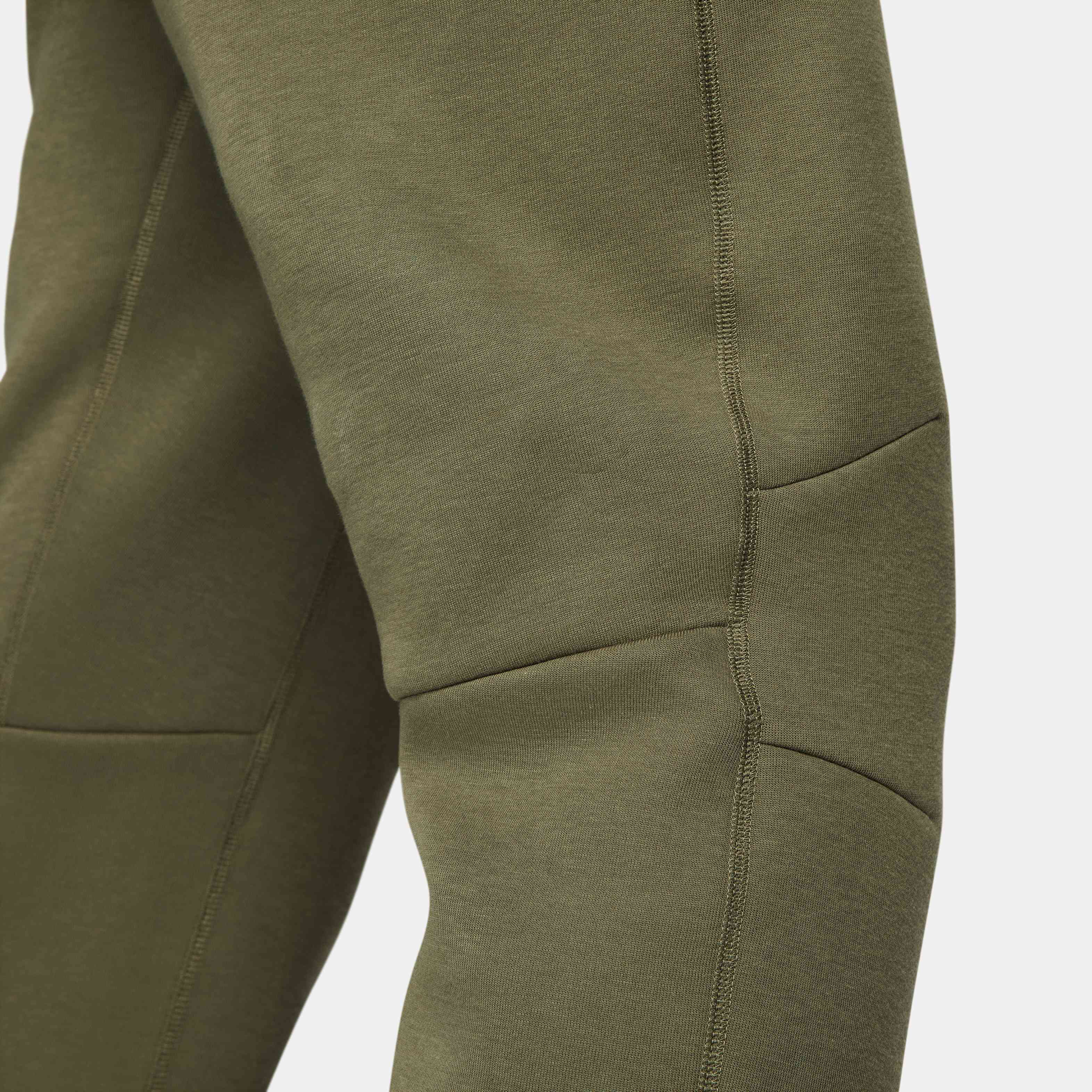 Nike Sportswear Tech Fleece image number 5