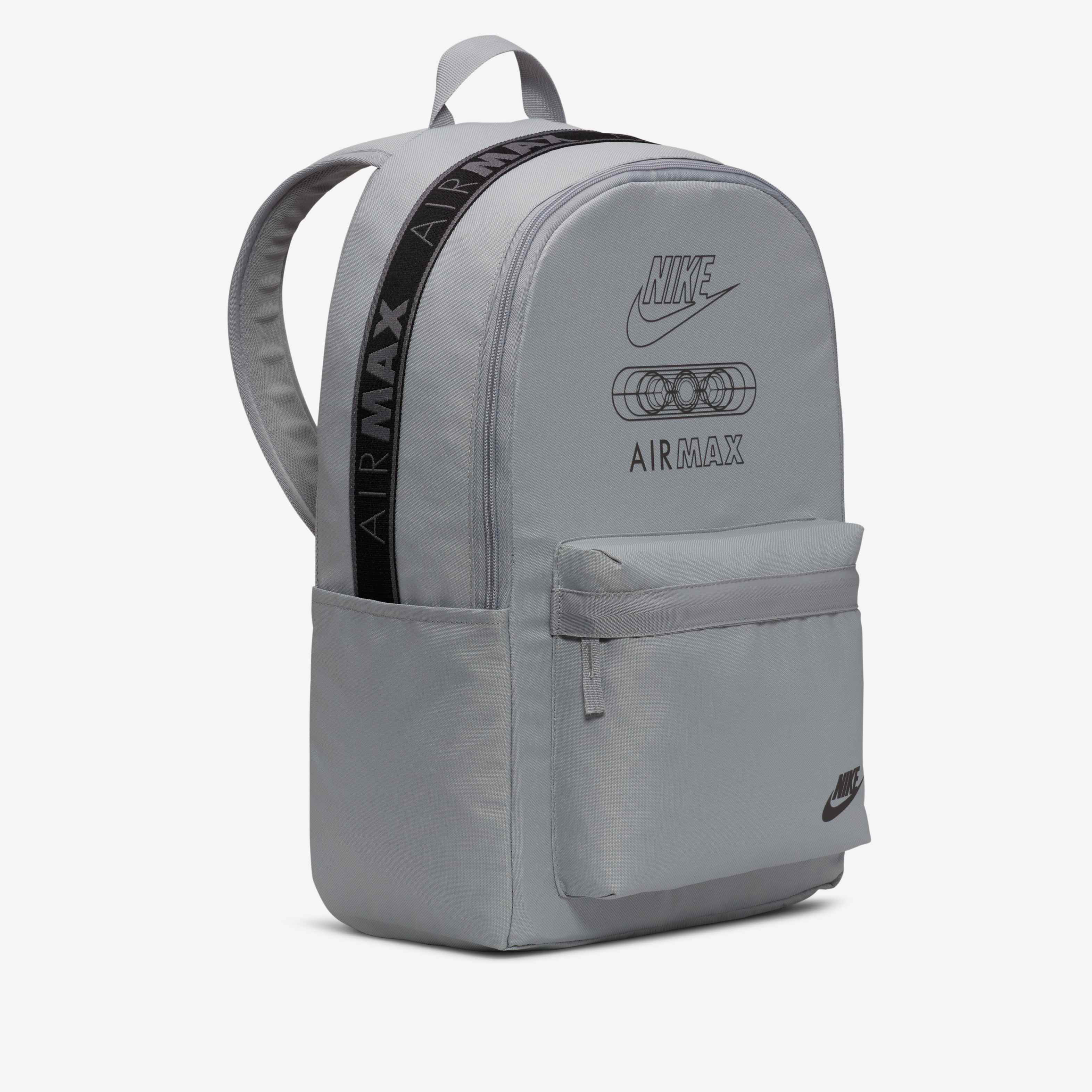 Nike Heritage image number 2