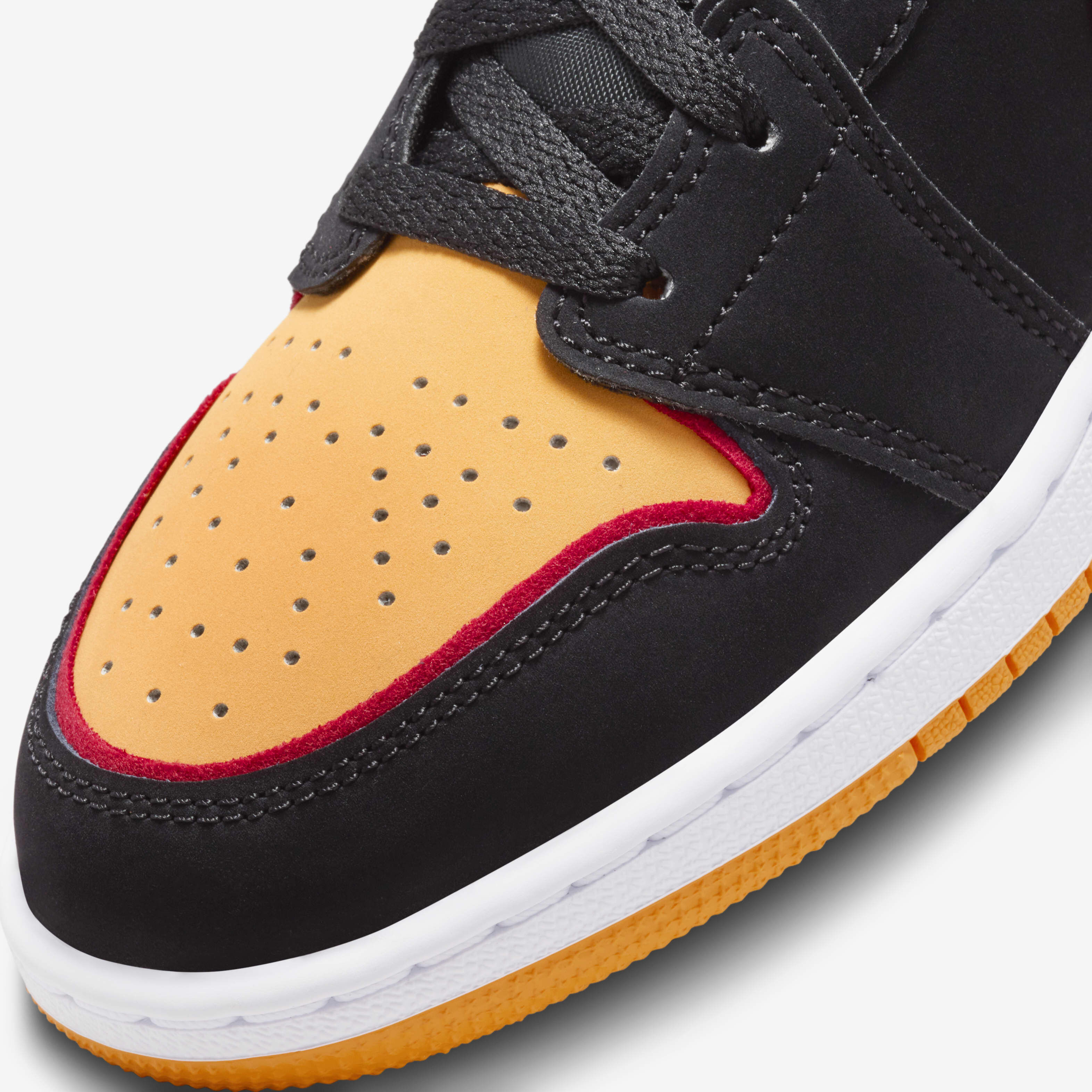 Air Jordan 1 Mid SE image number 6